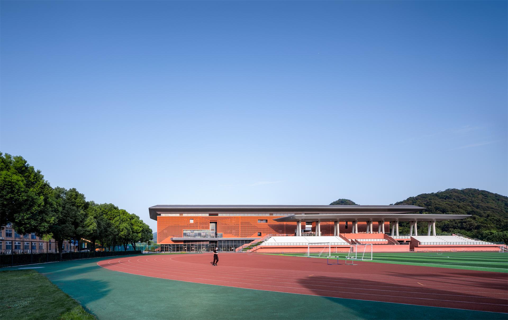 The Asian Games Cricket Field in Pingfeng Campus of Zhejiang University of Technology - image 3