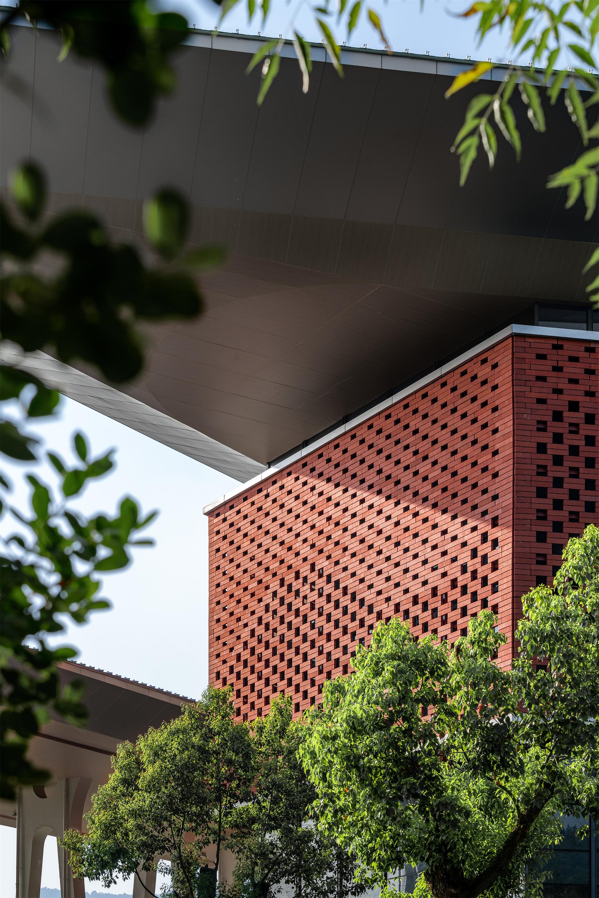 The Asian Games Cricket Field in Pingfeng Campus of Zhejiang University of Technology - image 9