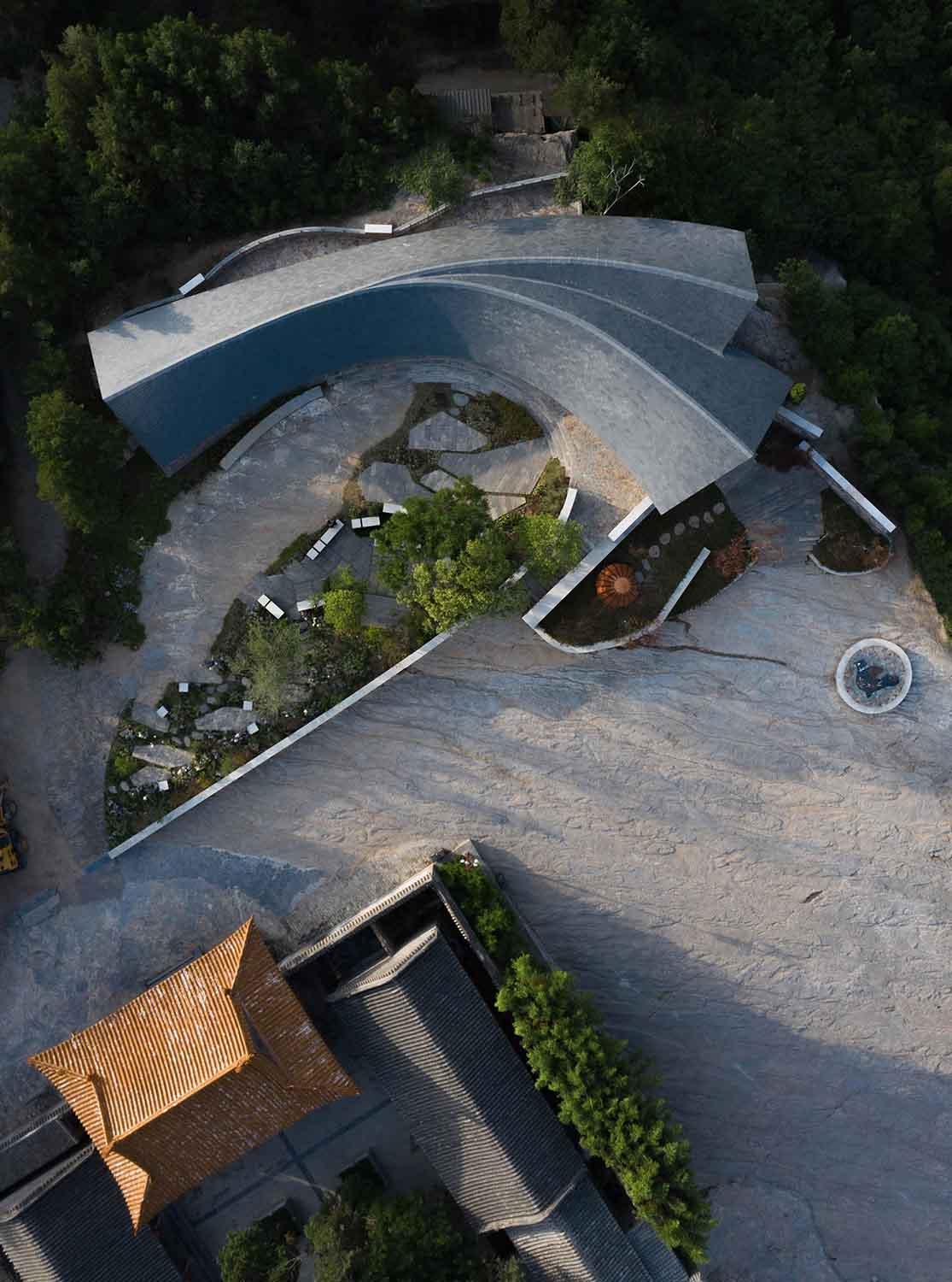 Dapi Mountain Pavilion - image 3