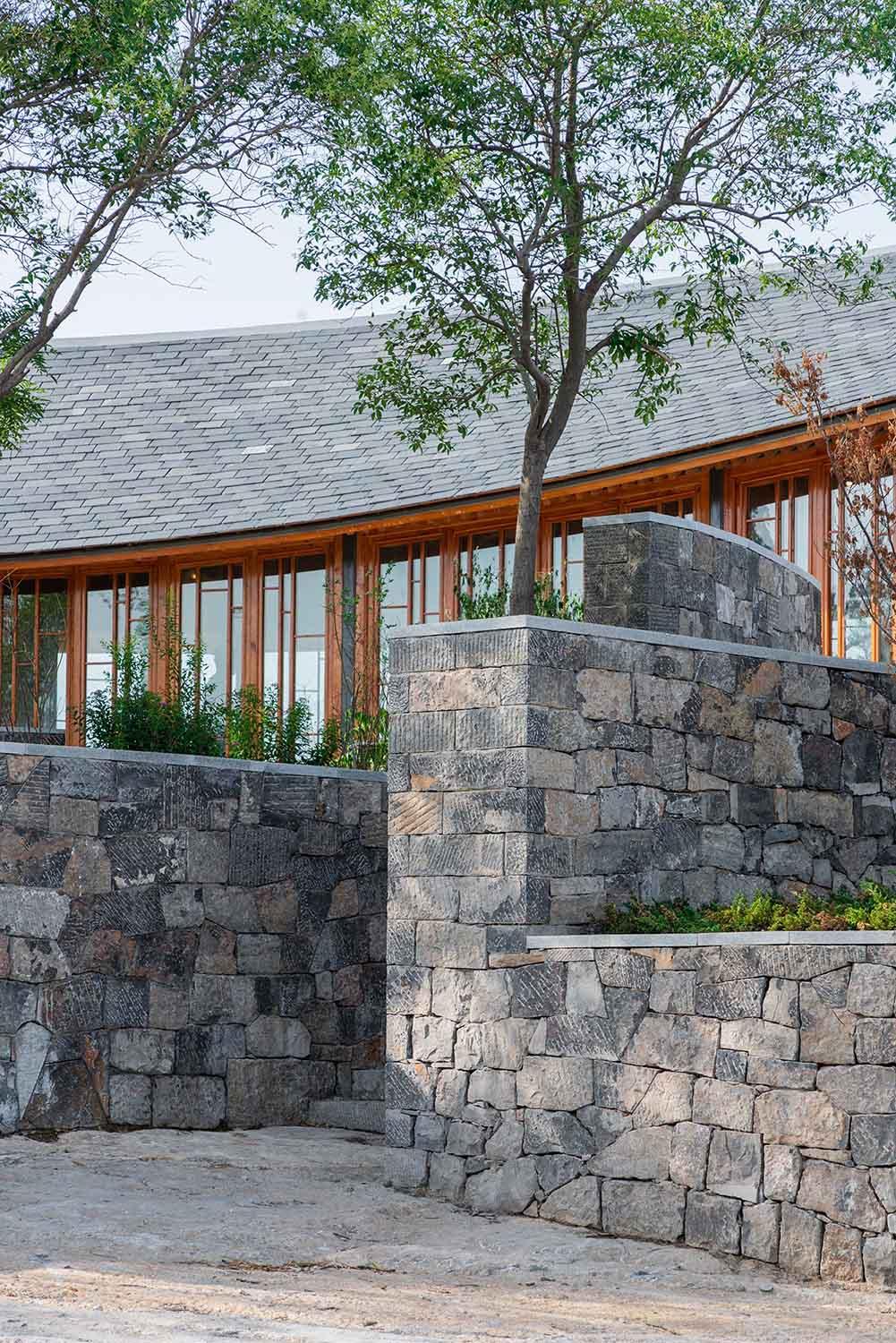 Dapi Mountain Pavilion - image 13