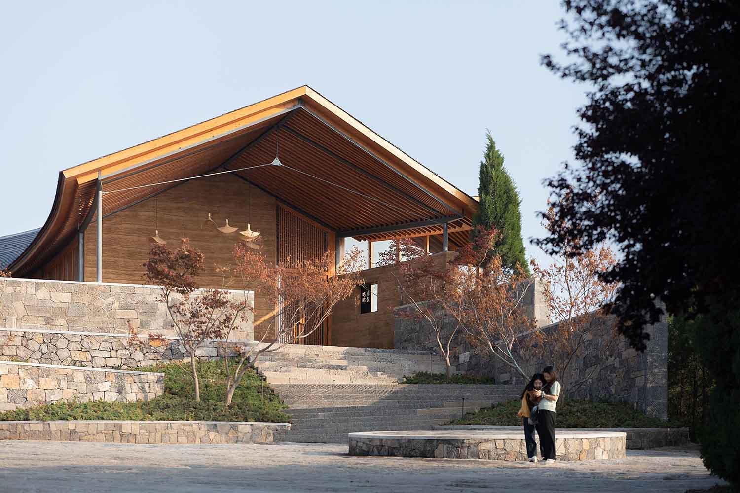 Dapi Mountain Pavilion - image 9