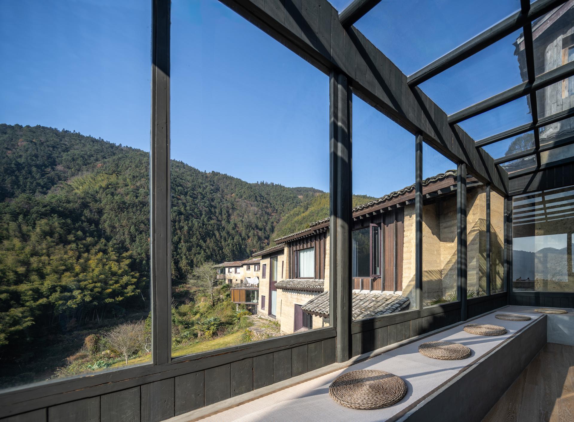 Songyang Stray Birds Art Hotel - image 6