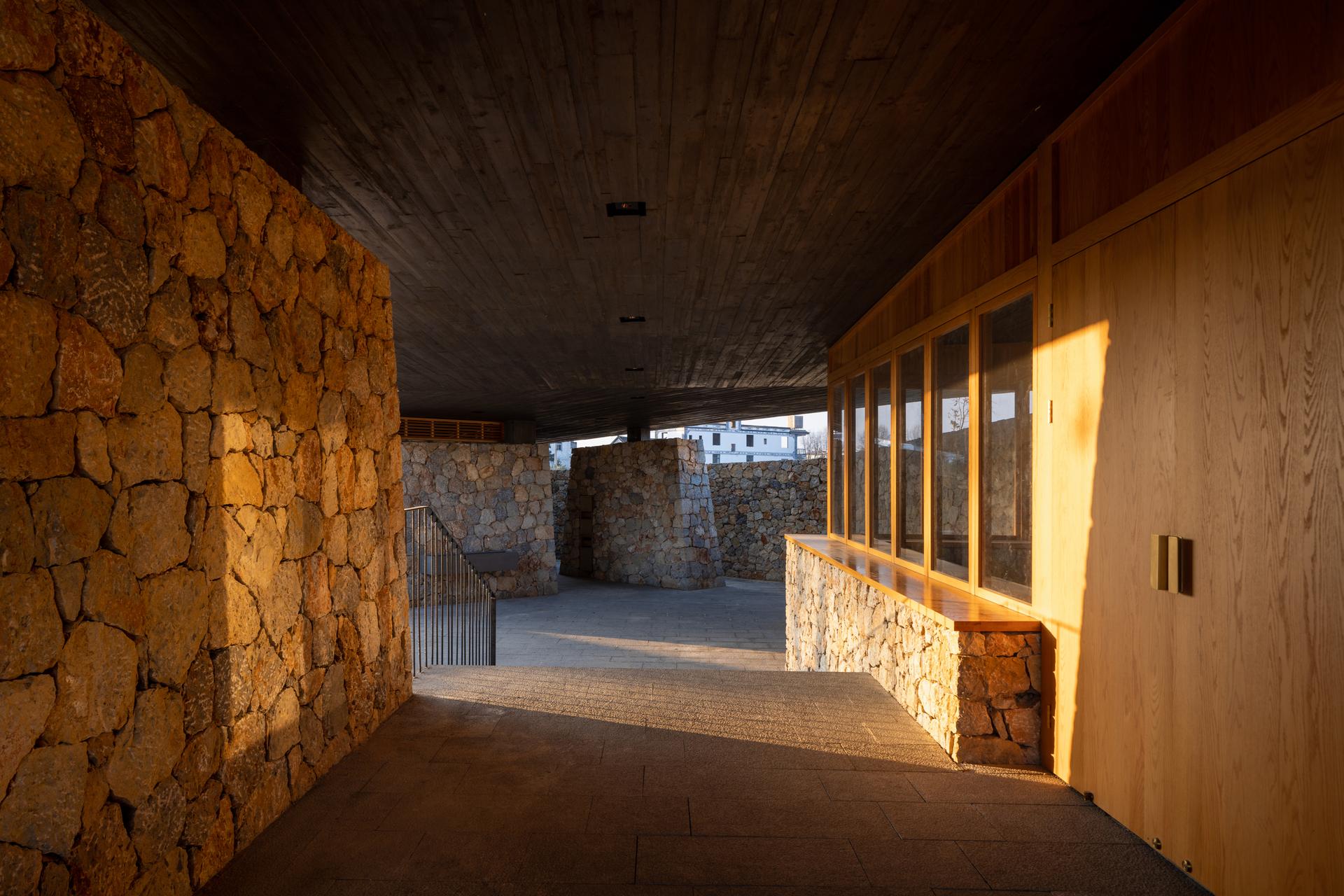Dali Erhai Lake Ecological Rest Station - image 7