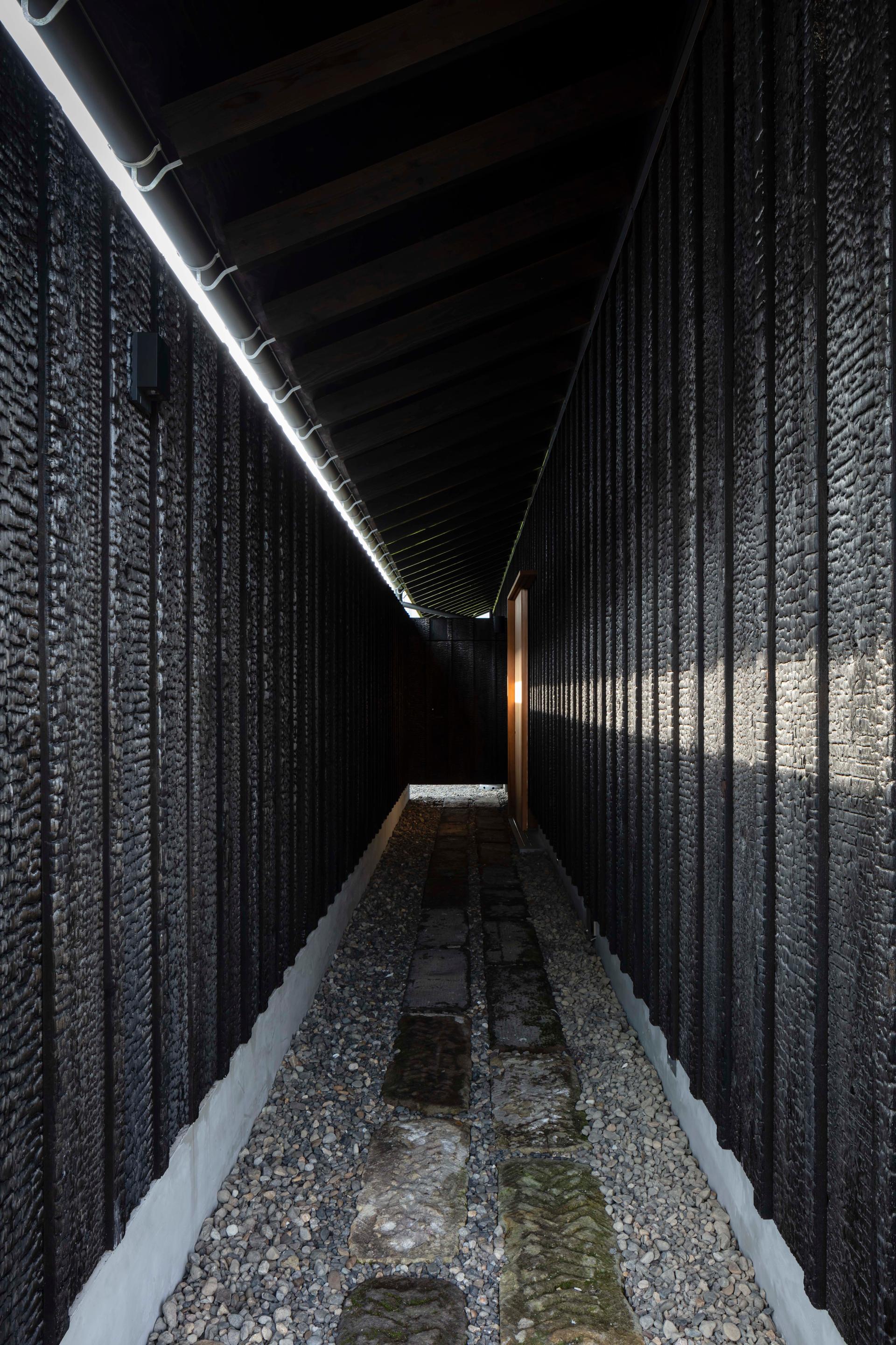 Air House - image 5