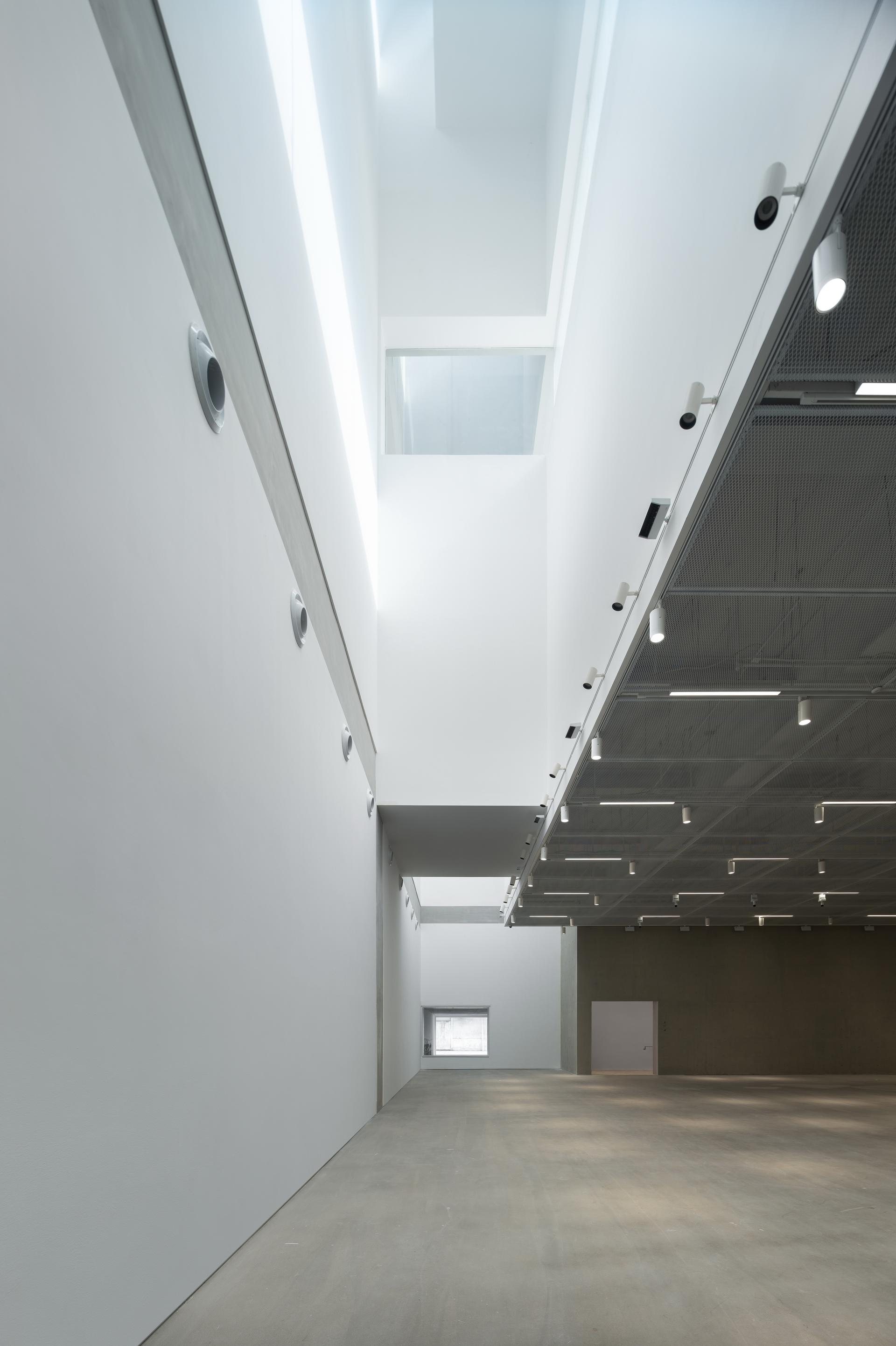 OCAT(OCT Contemporary Art Terminal) - B10 - image 13