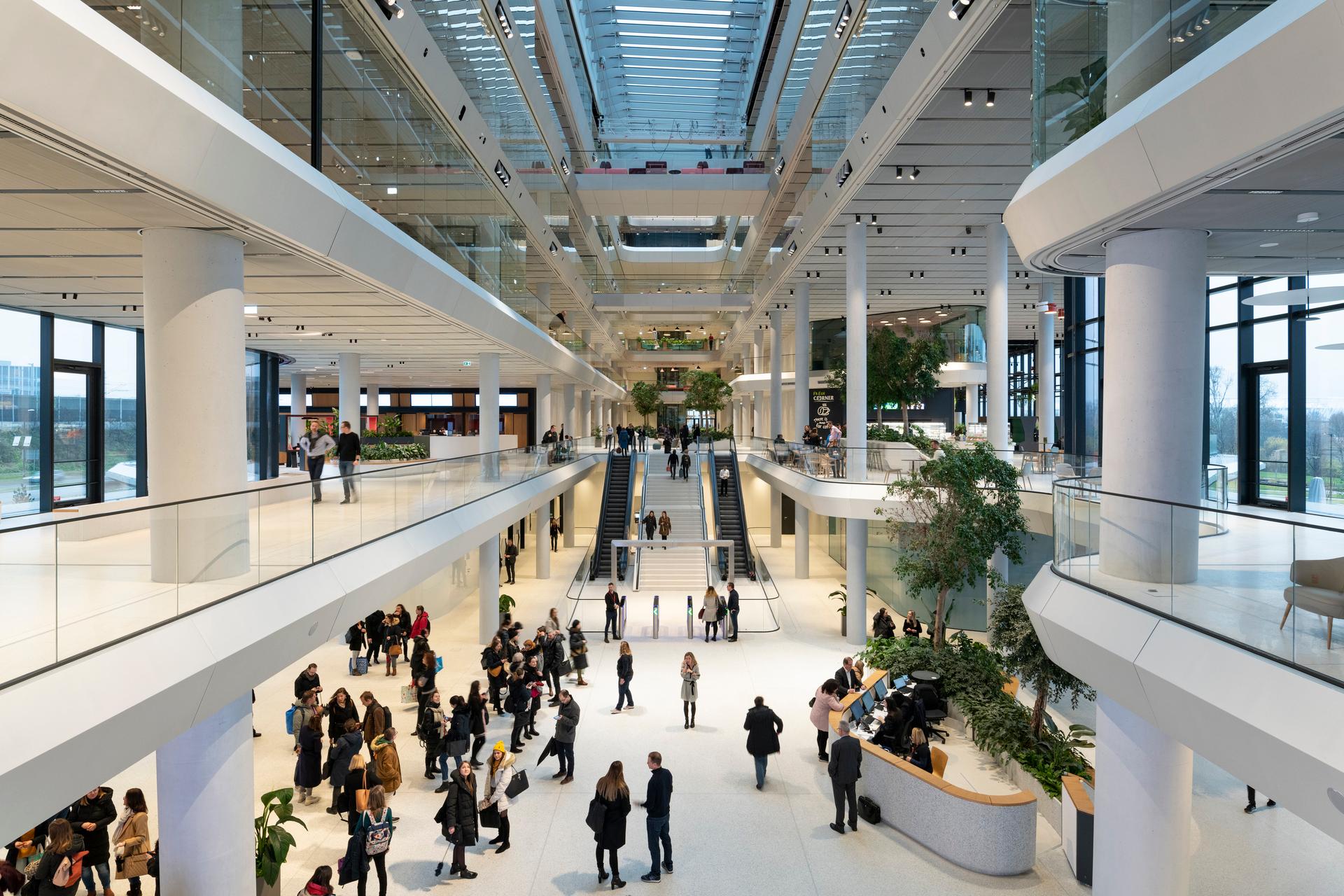 MOL Headquarters - image 10