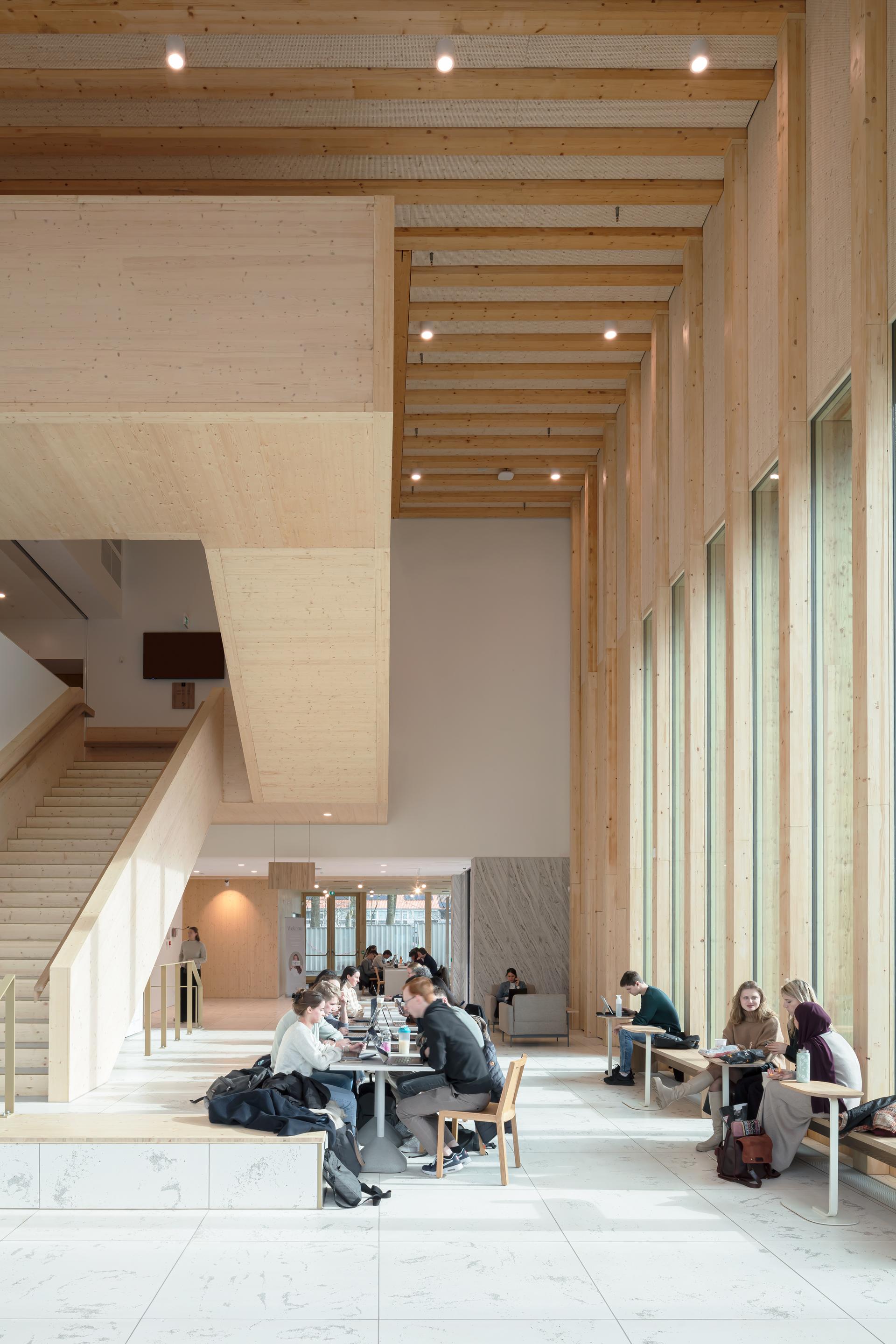 Marga Klompé Building - image 9