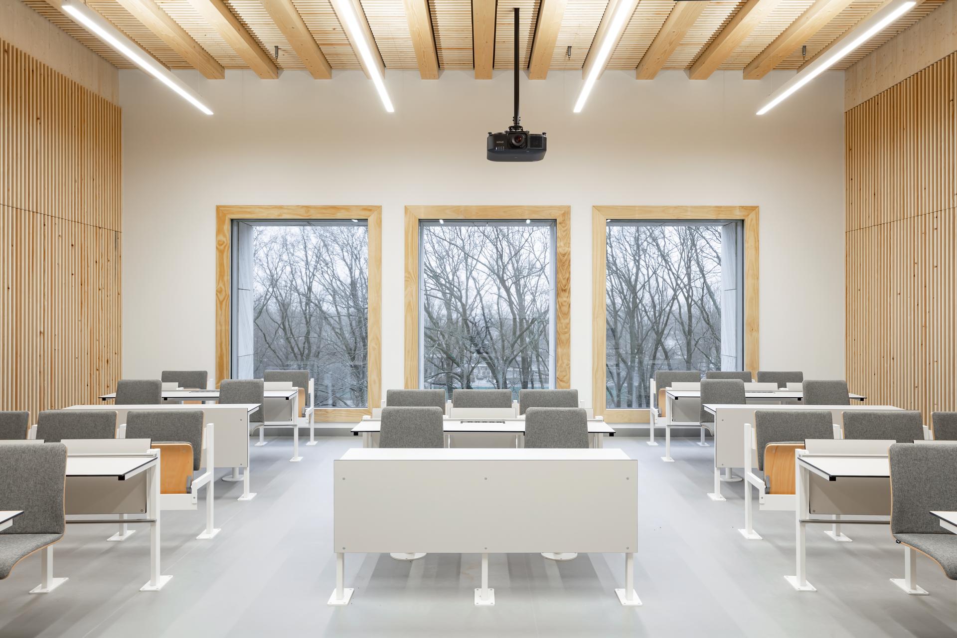 Marga Klompé Building - image 20