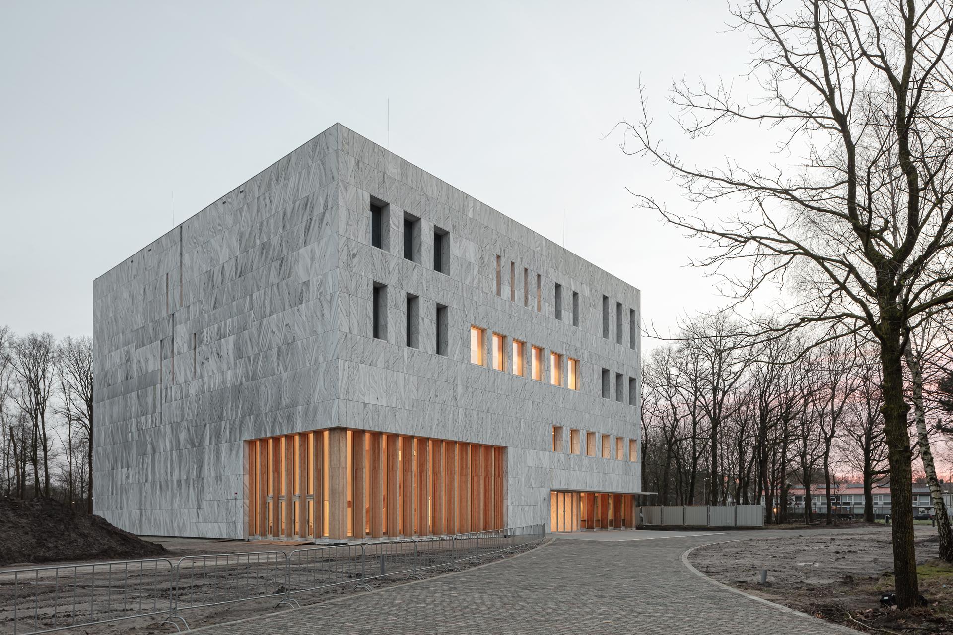 Marga Klompé Building - image 45