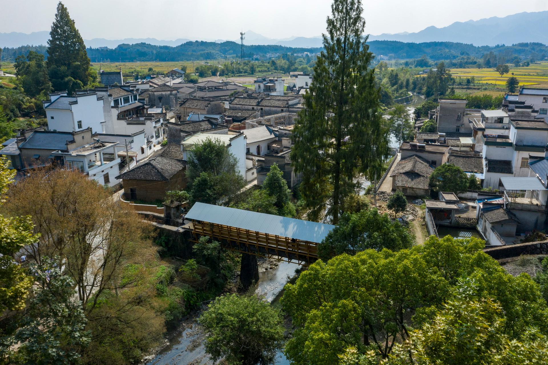FW JI·Covered Bridge on Aqueduct - image 5