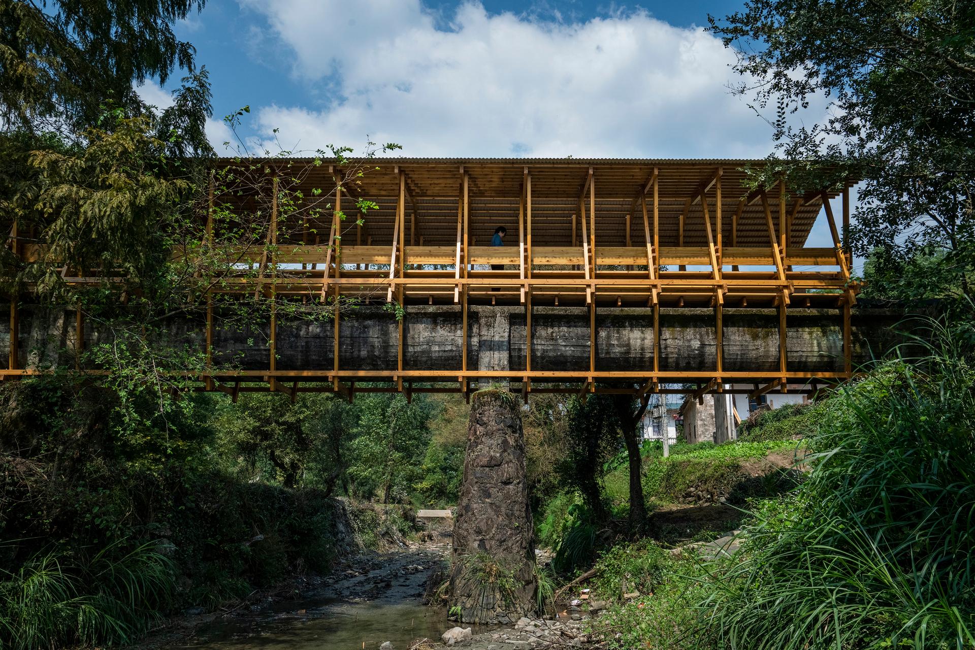 FW JI·Covered Bridge on Aqueduct - image 15