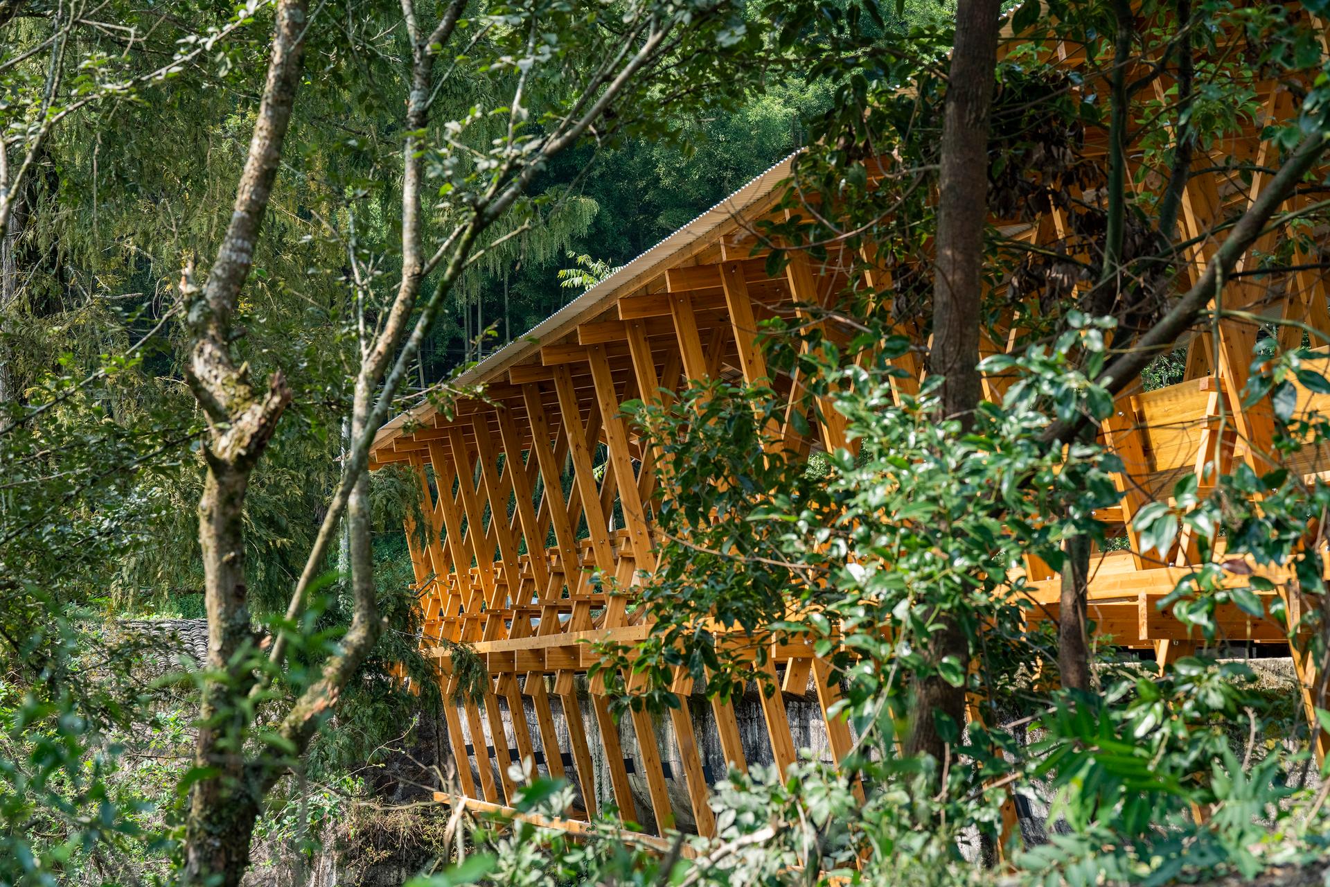FW JI·Covered Bridge on Aqueduct - image 16