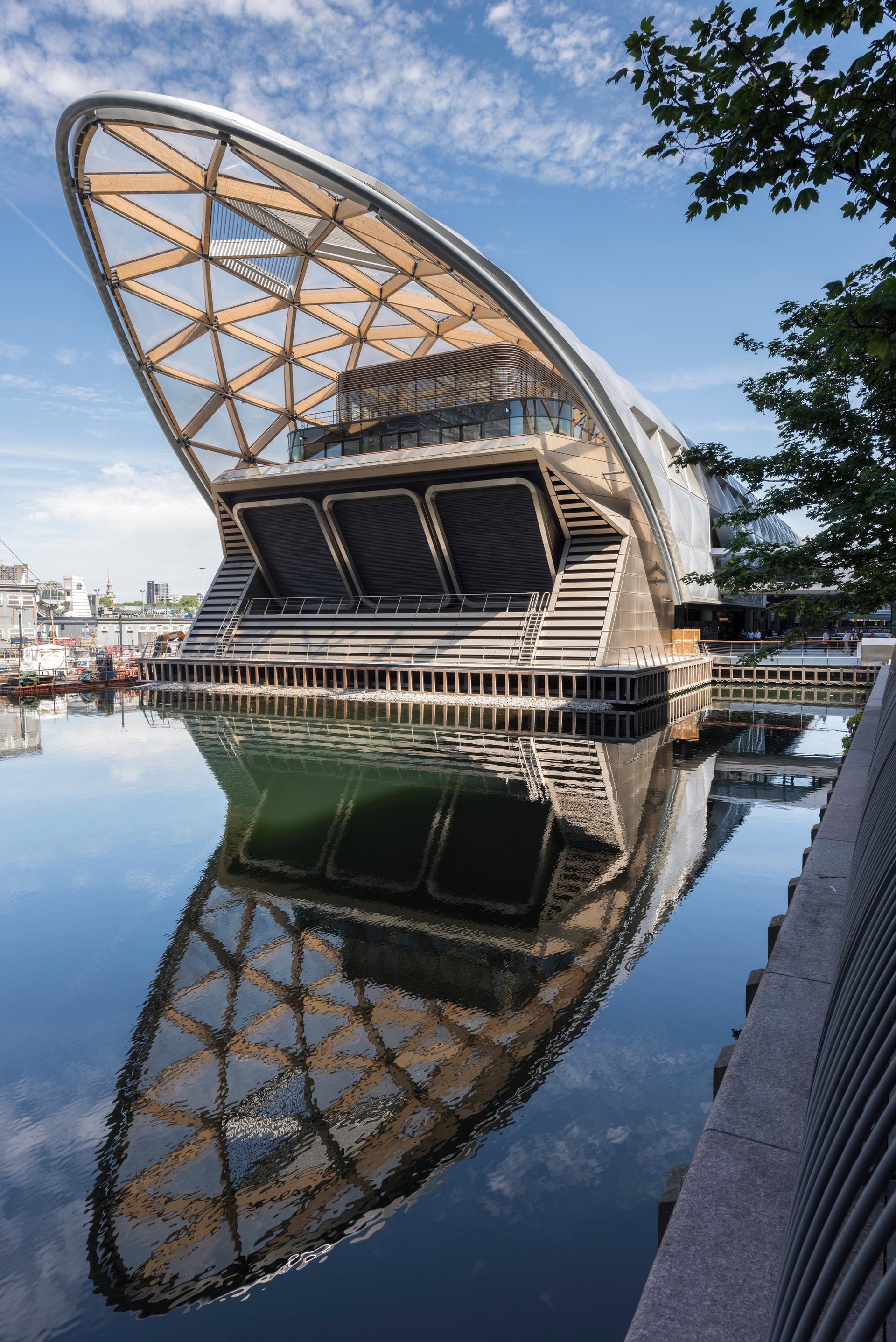 Canary Wharf Crossrail - image 11