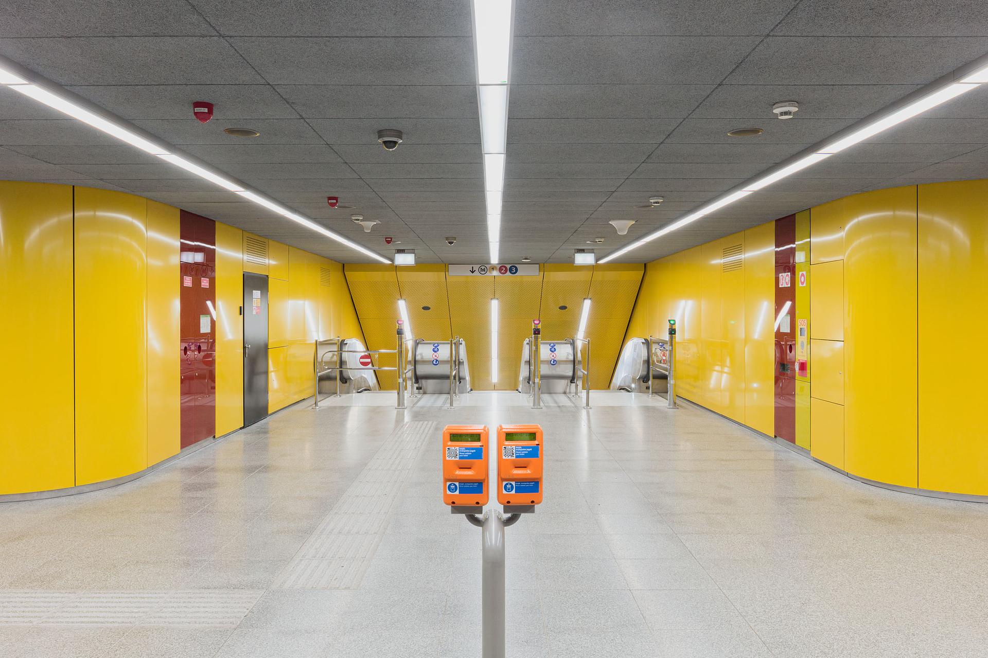 Budapest M3 Deák Ferenc tér Metro Station Renewal - image 11