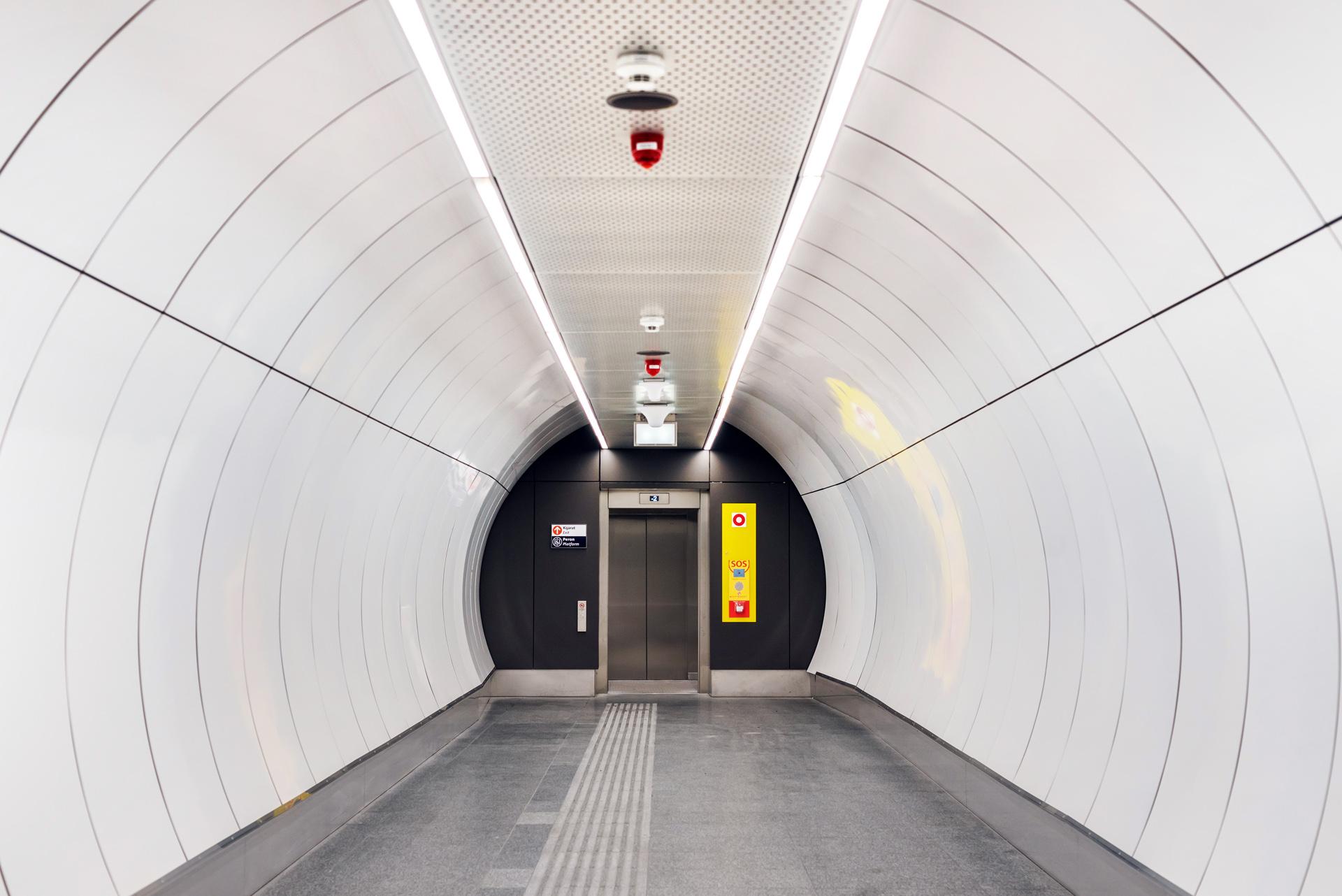 Budapest M3 Deák Ferenc tér Metro Station Renewal - image 12