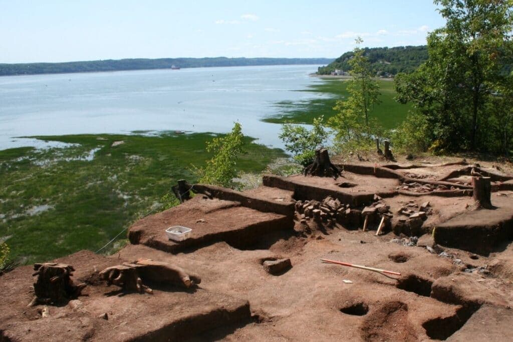 Site Archéologique Cartier-Roberval * Cartier-Roberval Archaeological Site / PROLOGUE - image 10