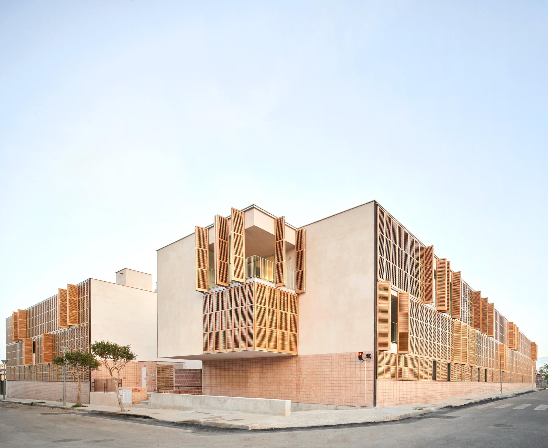 54 social housing in Inca, Mallorca, Balearic Islands - image 2