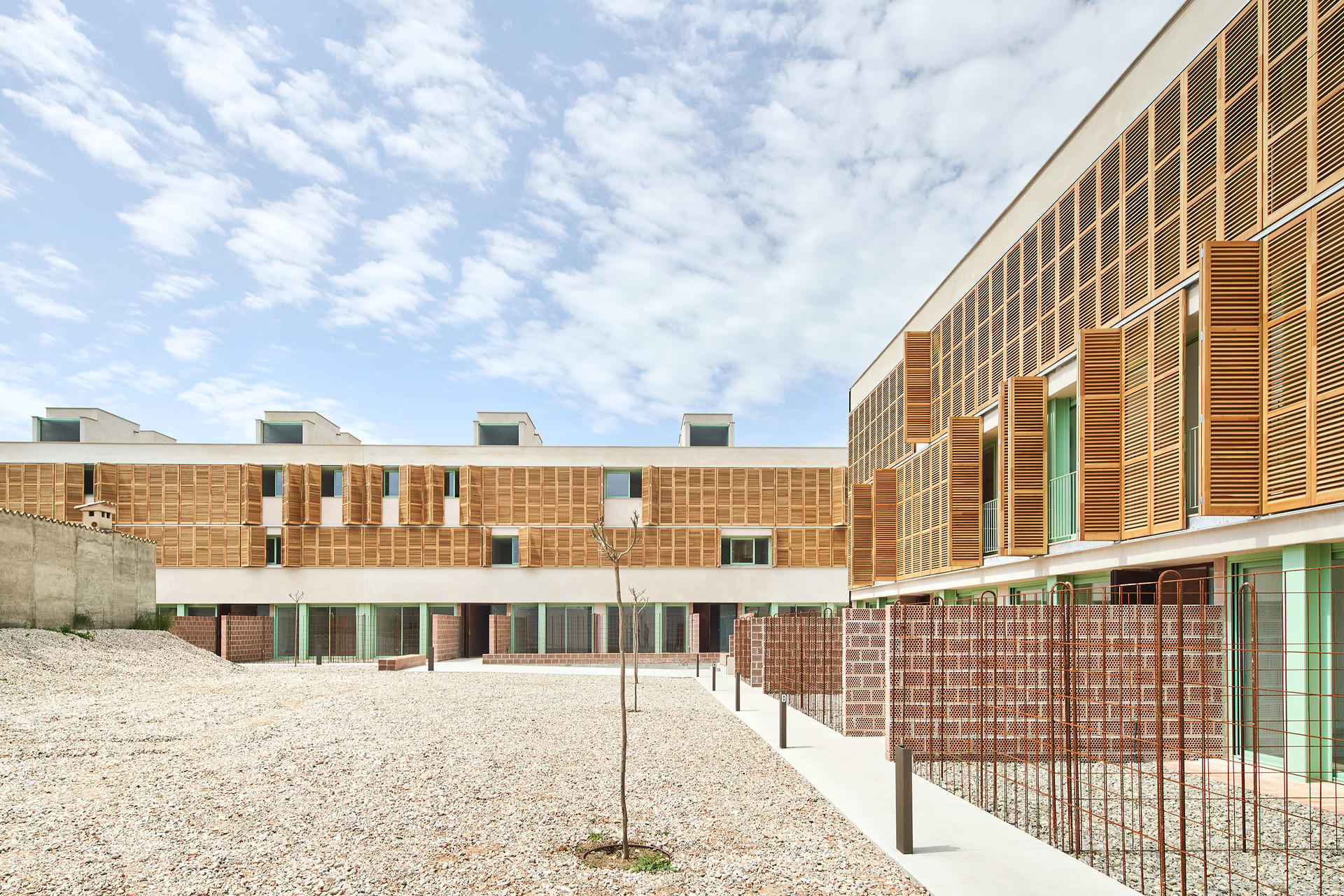 54 social housing in Inca, Mallorca, Balearic Islands - image 3
