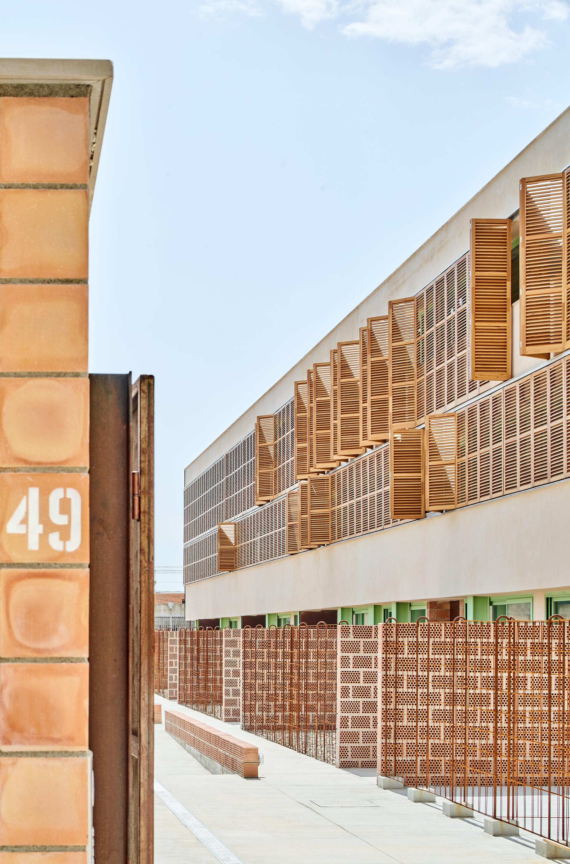 54 social housing in Inca, Mallorca, Balearic Islands - image 10
