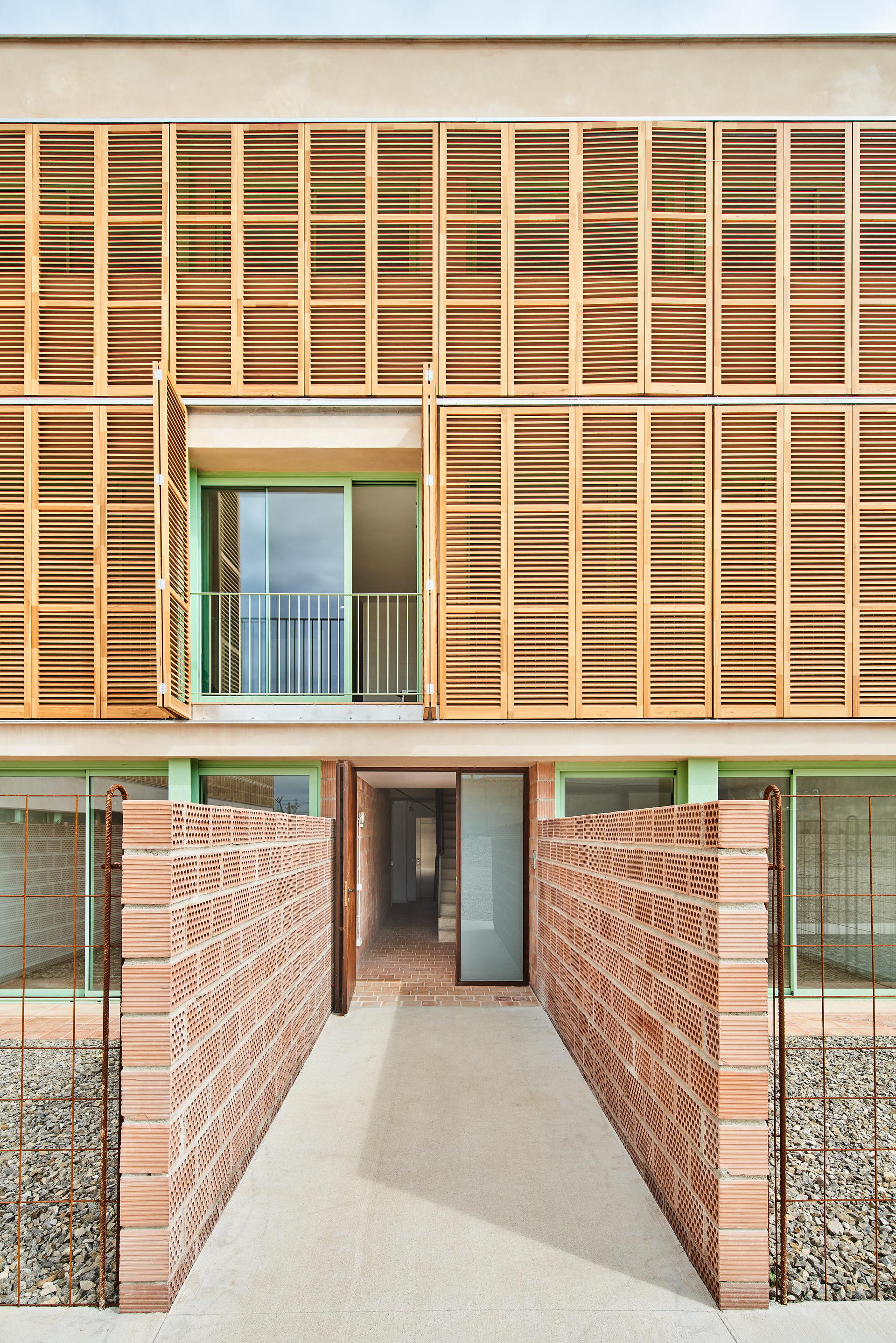 54 social housing in Inca, Mallorca, Balearic Islands - image 11