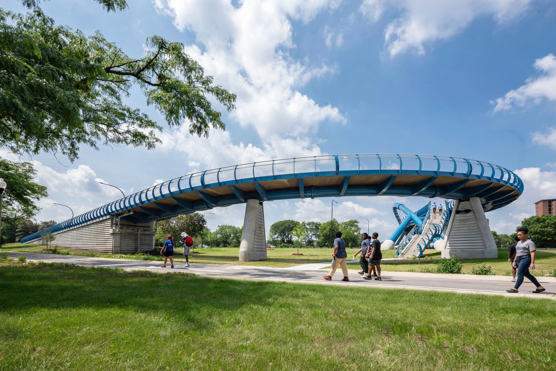 41st and 43rd Street Pedestrian Bridges Chicago - image 11