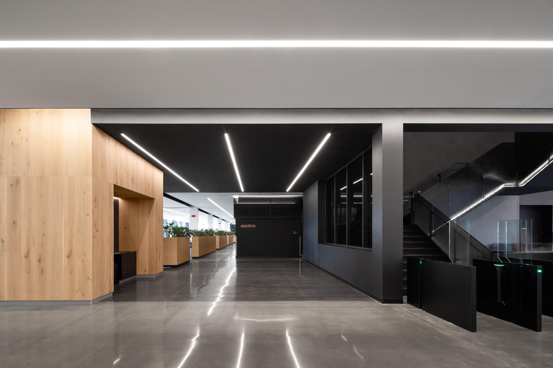 METRO Distribution Centre - image 6
