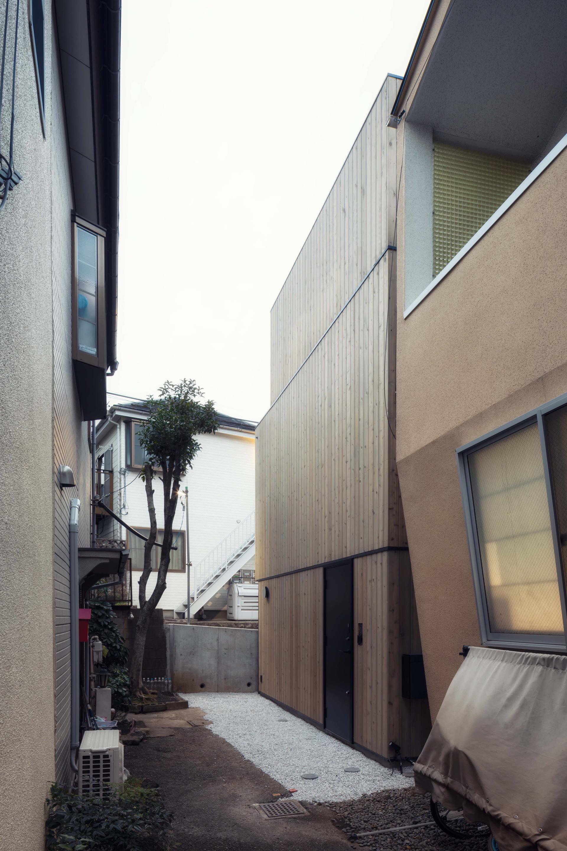 In-Between Dwelling - image 4