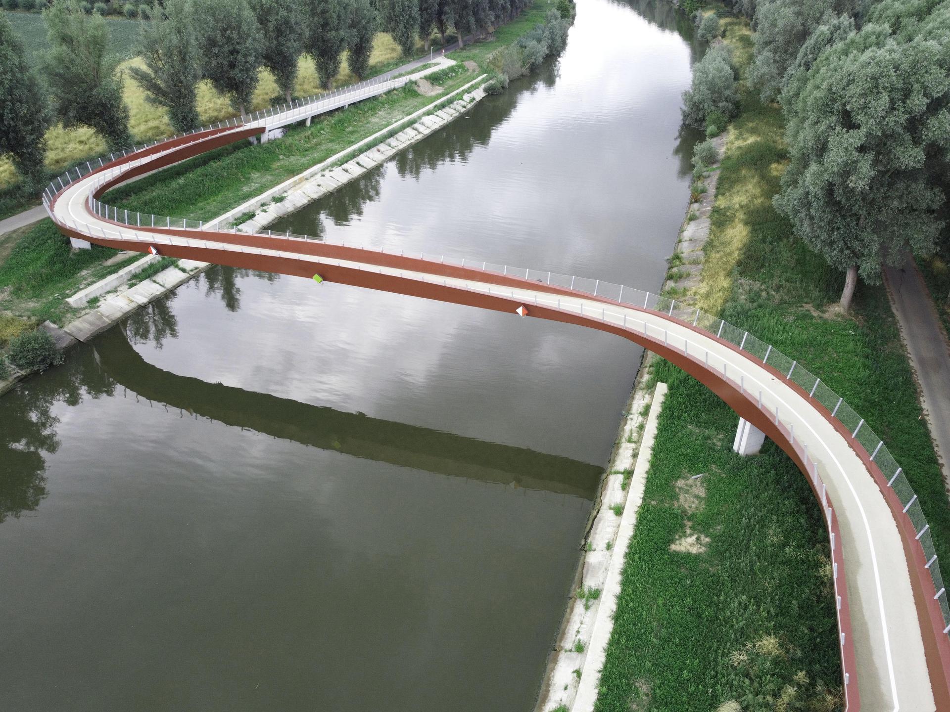 Vlasbrug bicycle bridge