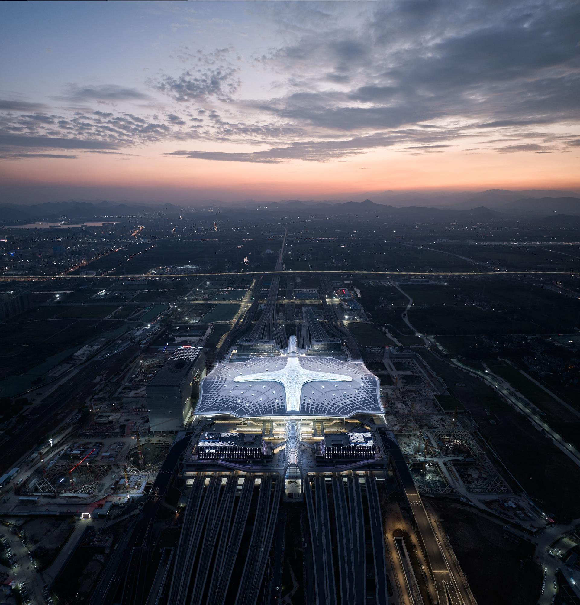 Hangzhouxi Railway Station - image 4