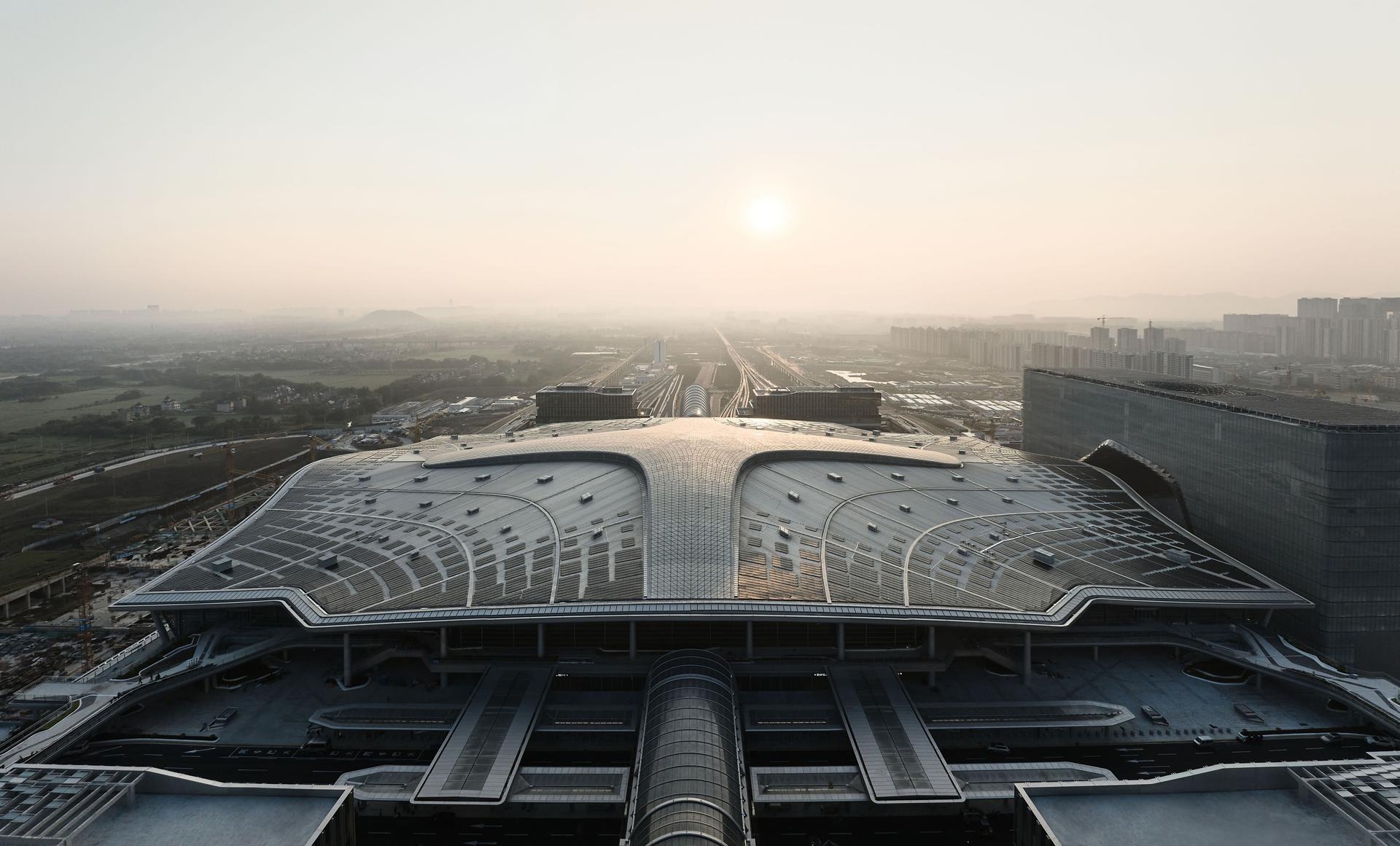 Hangzhouxi Railway Station - image 6
