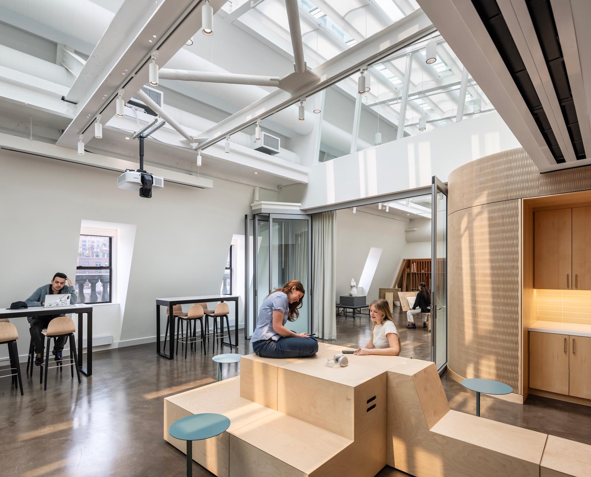 Marymount Manhattan College: The Judith Mara Carson Center for Visual Arts - image 13
