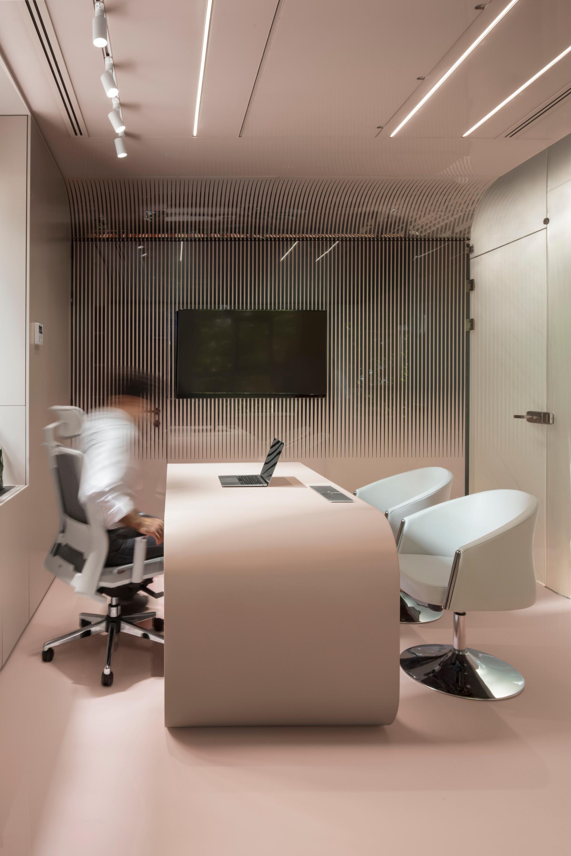 Baftar Dermatology Clinic - image 20