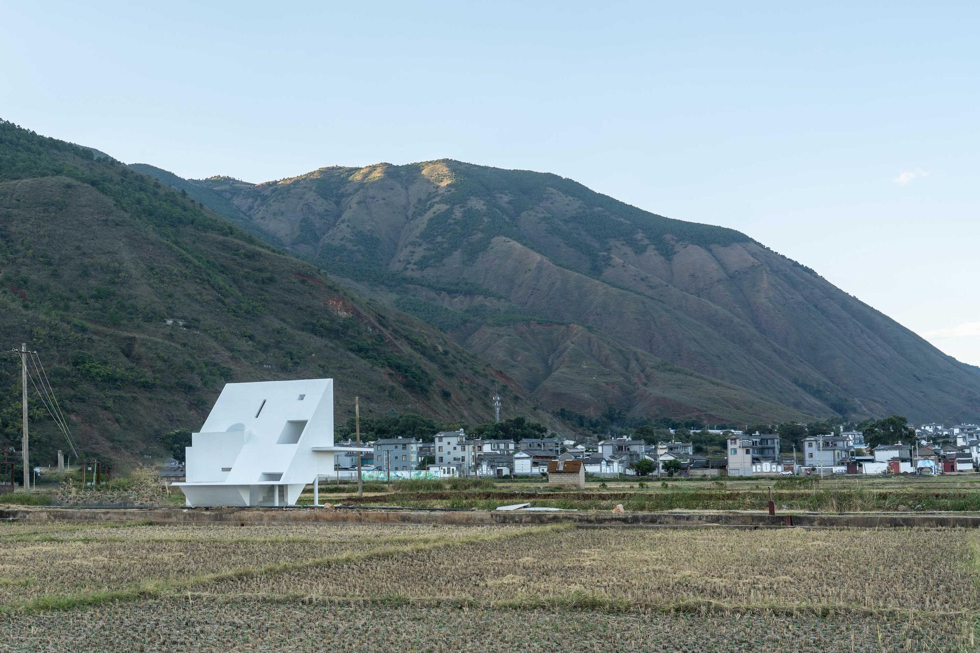 Concrete Pavilion –pumping station - image 2