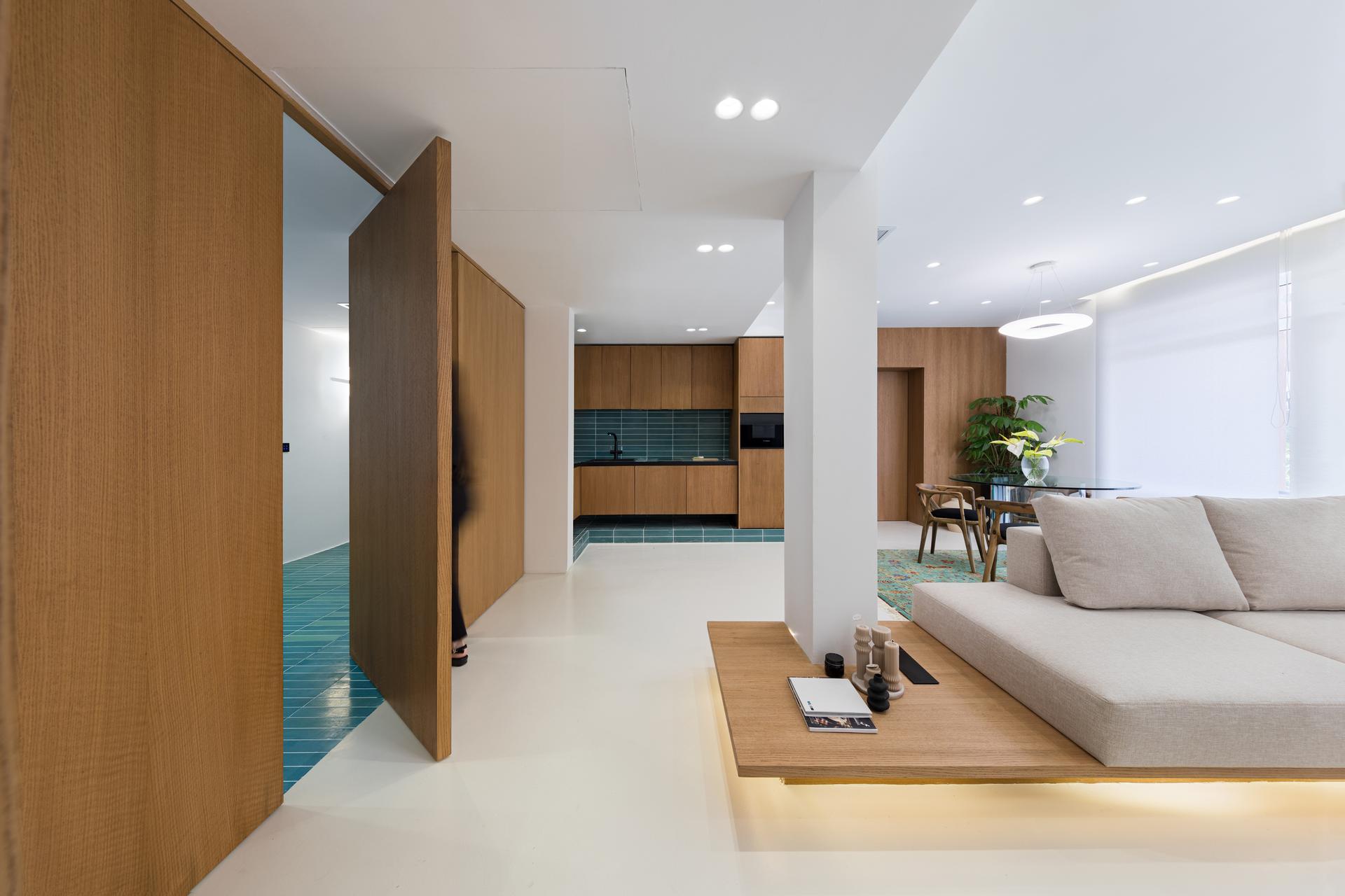 The Blue Line Apartment - image 49