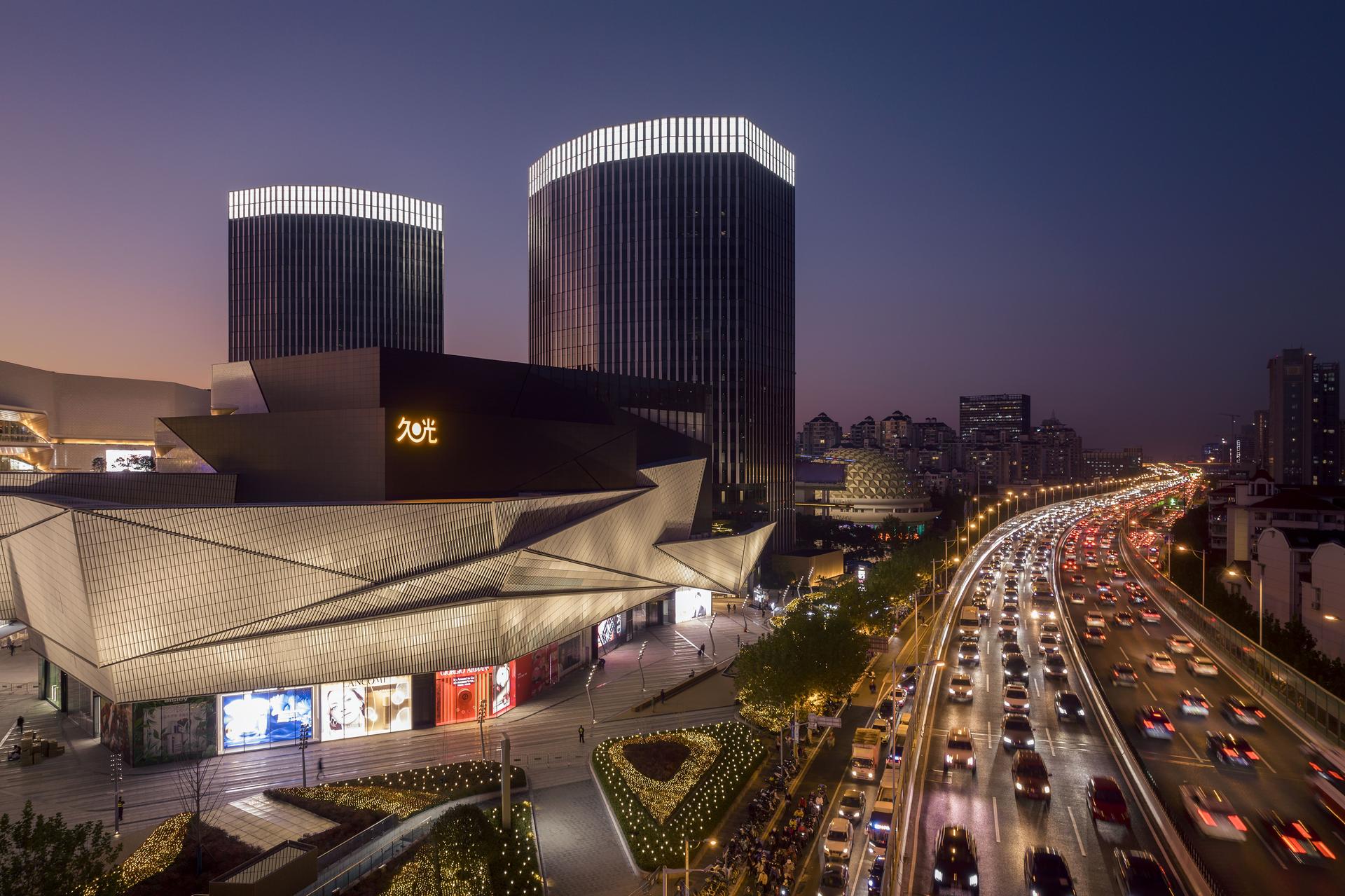 Shanghai jiuguang center