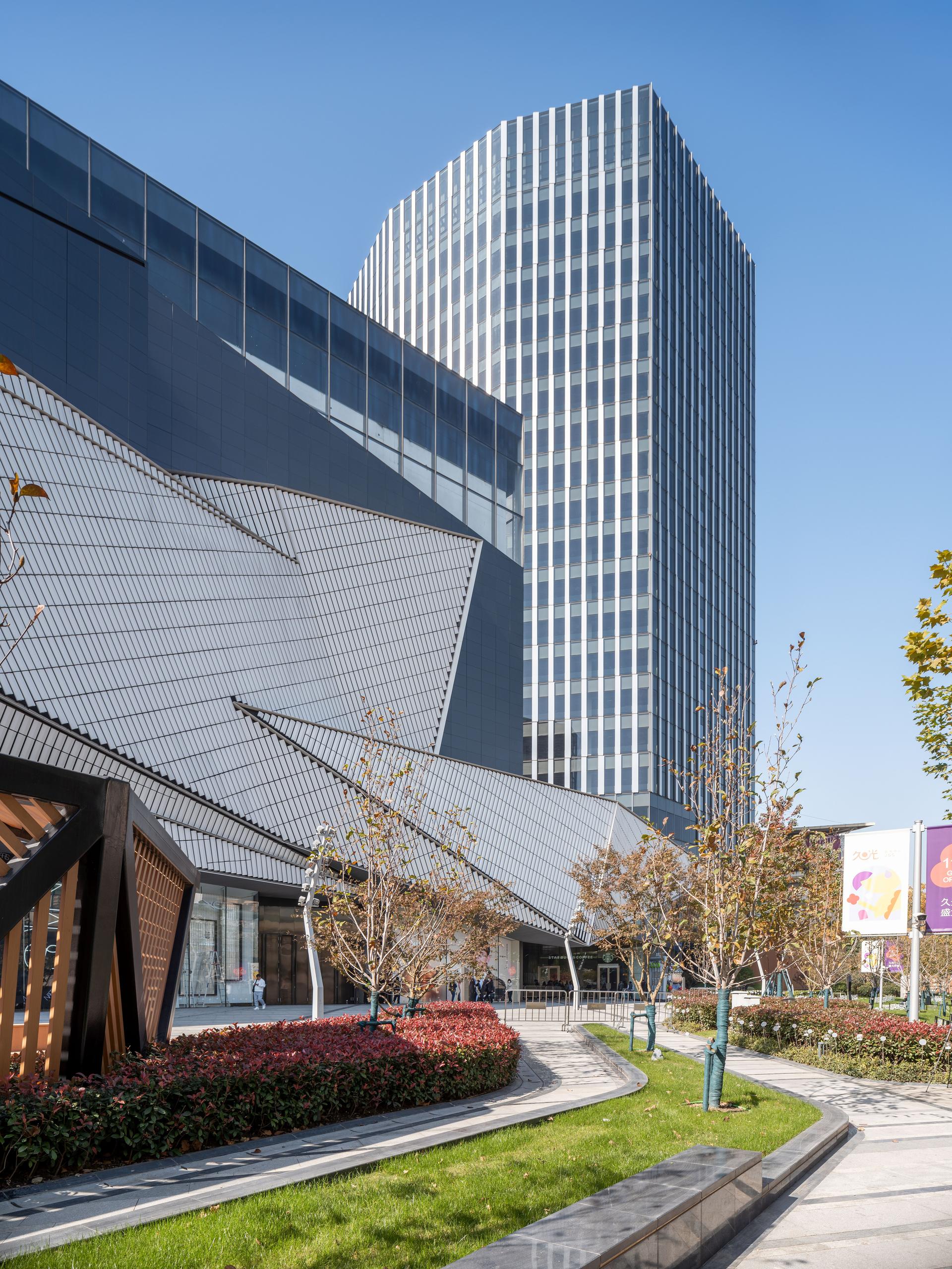 Shanghai jiuguang center - image 5