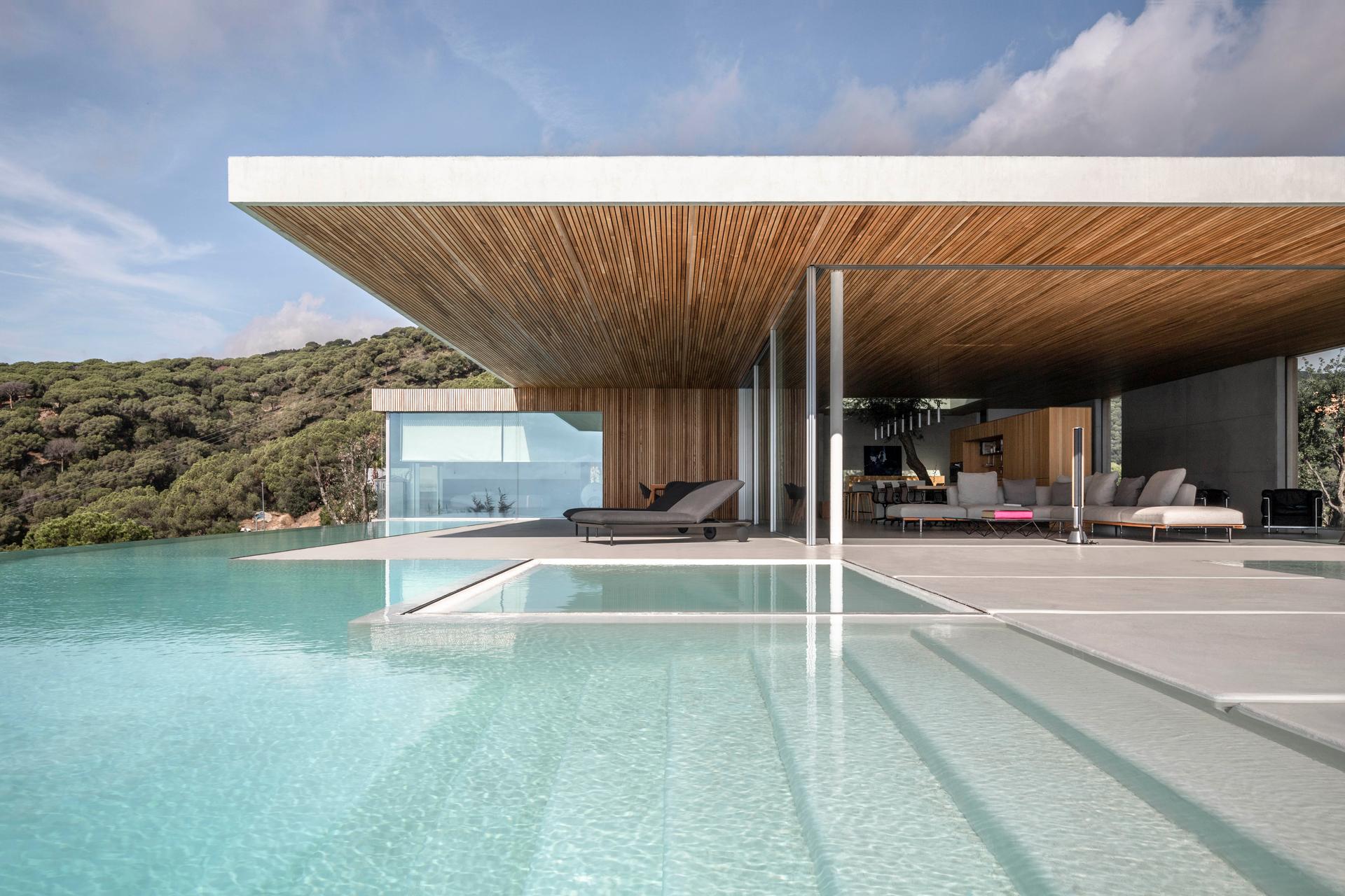Barcelona House - image 3