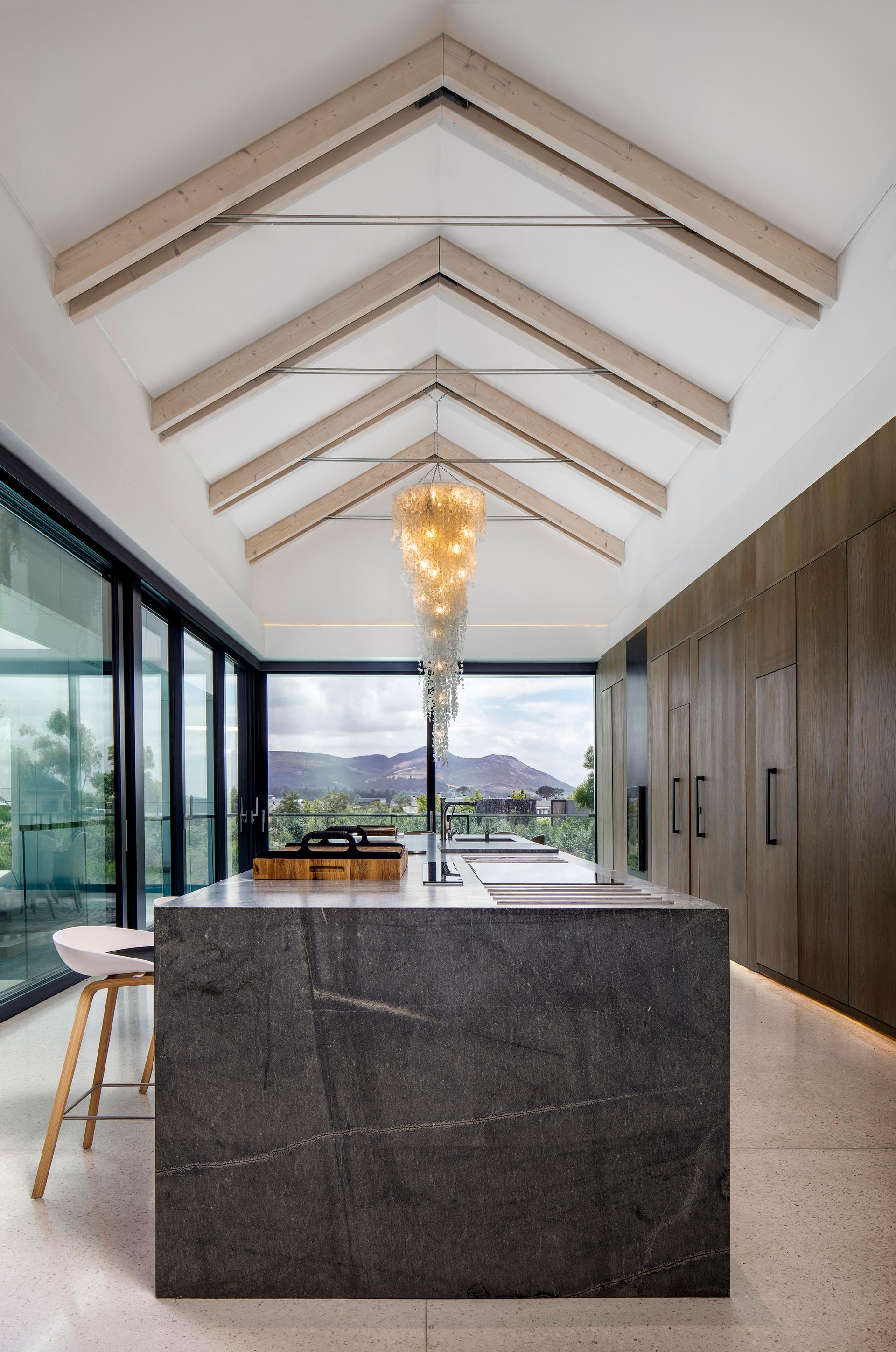 Winelands Villa - image 7