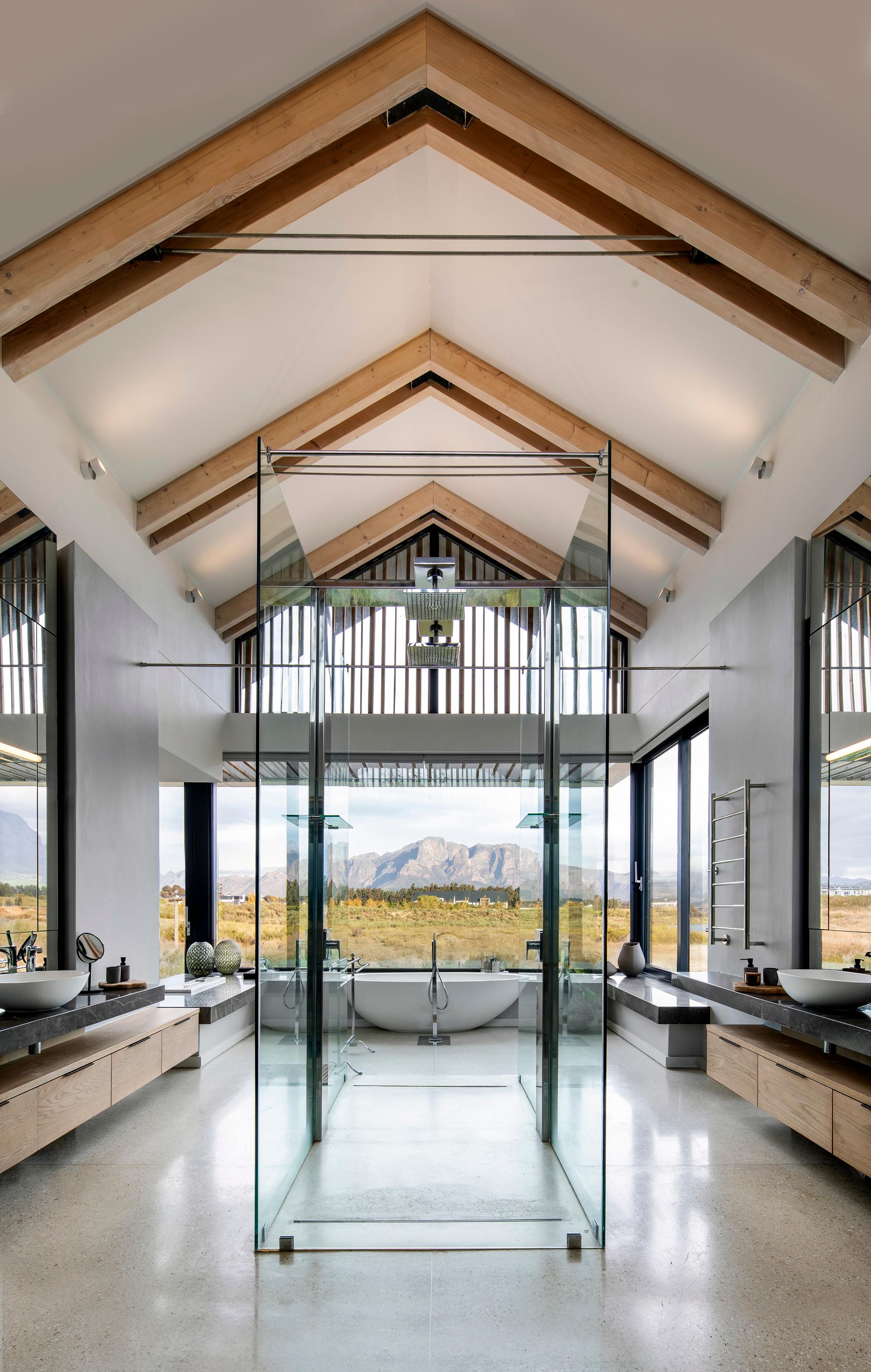 Winelands Villa - image 16