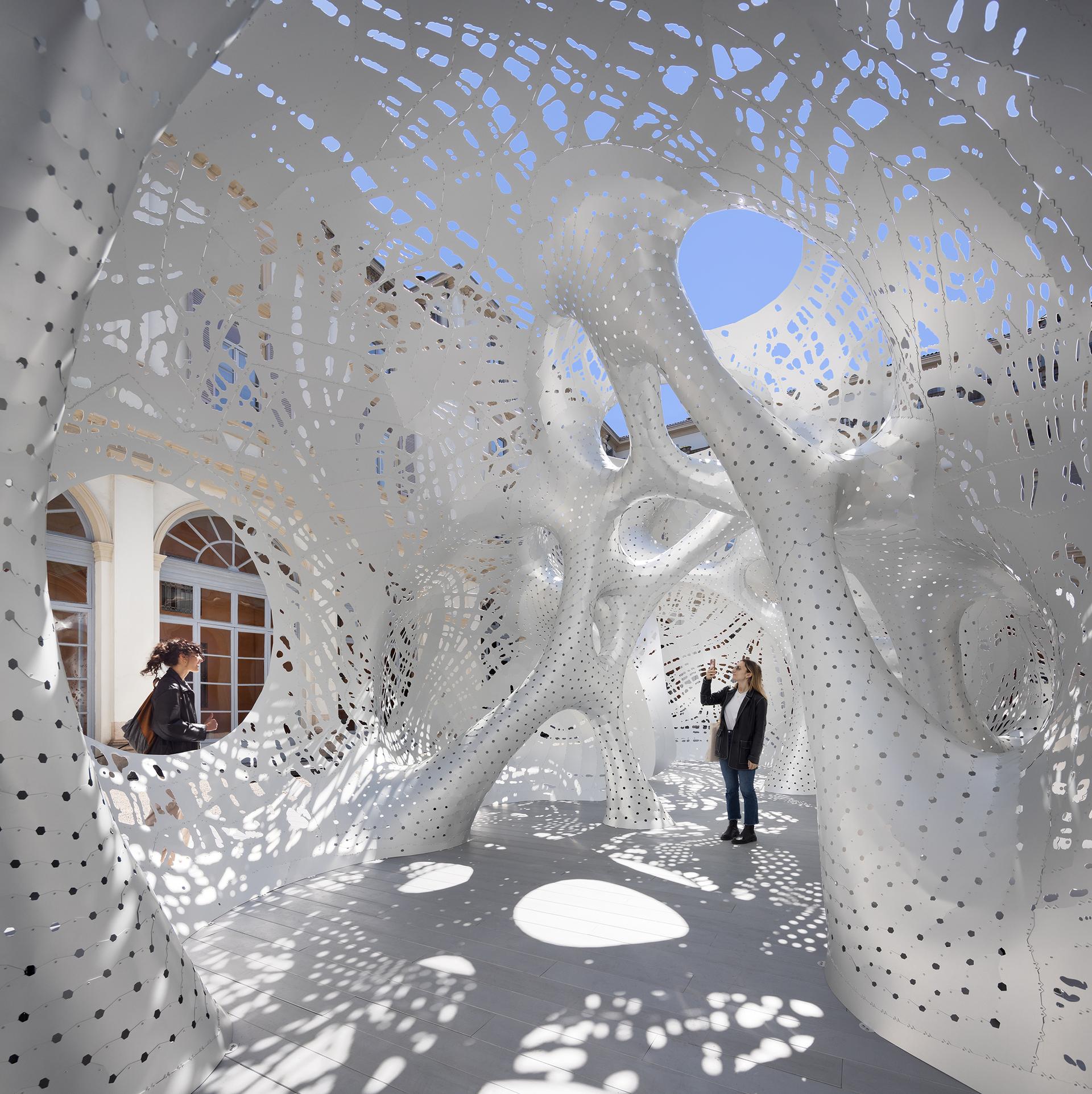 Louis Vuitton - Pavilion Nomad - image 3