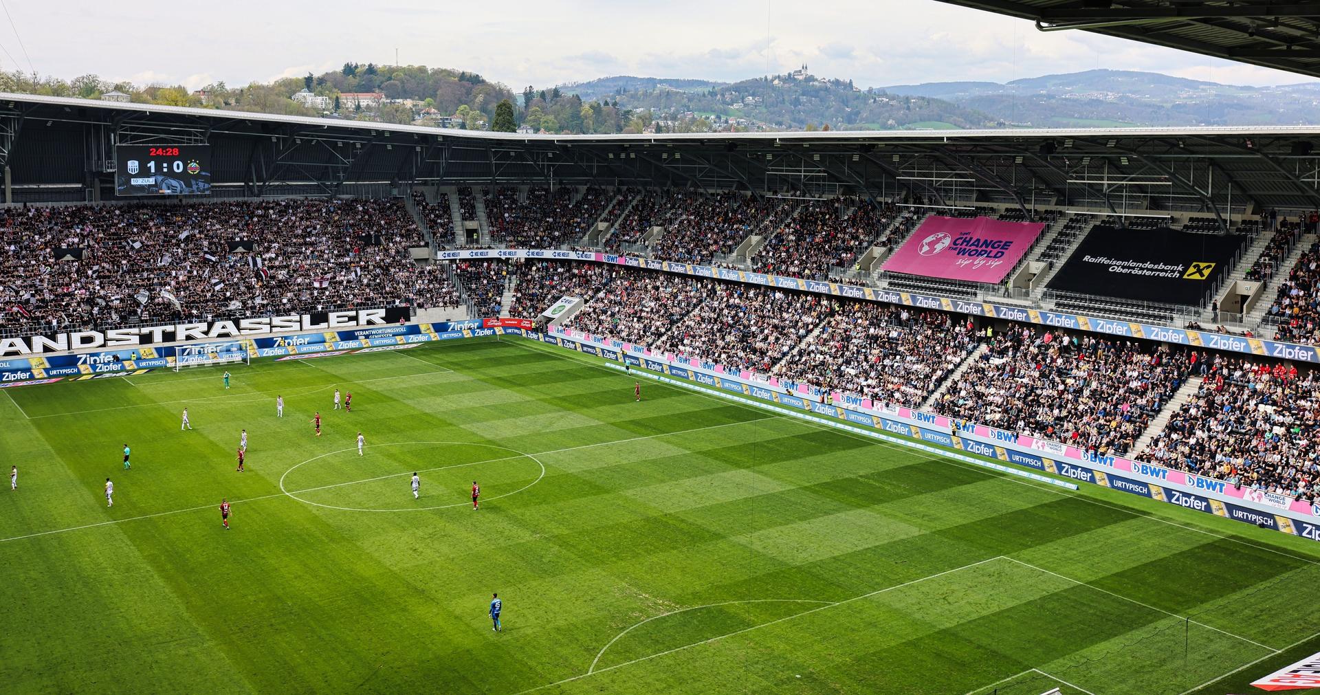 Raiffeisen Arena Linz - image 3