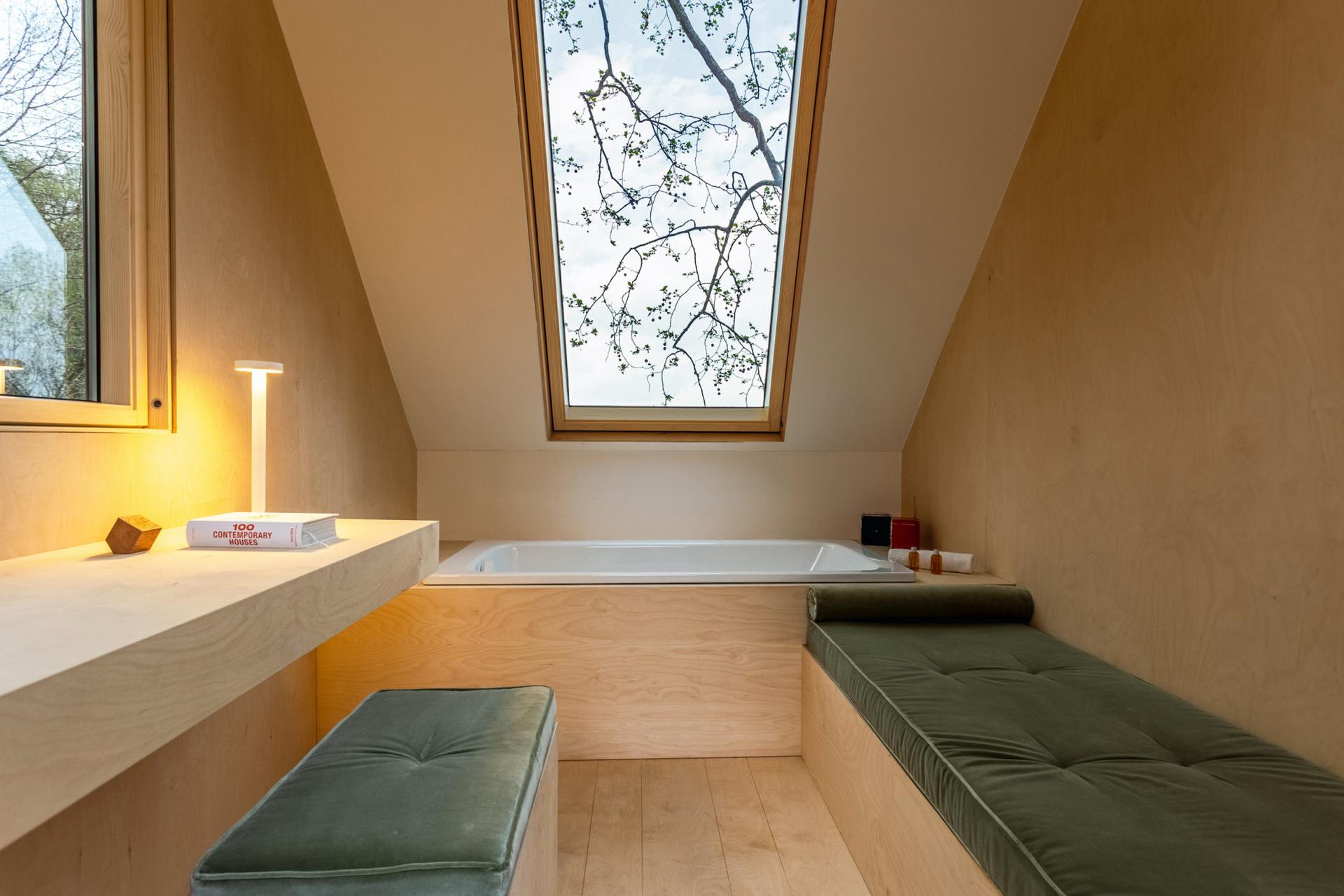 ESSENTIA Your Refuge - image 3