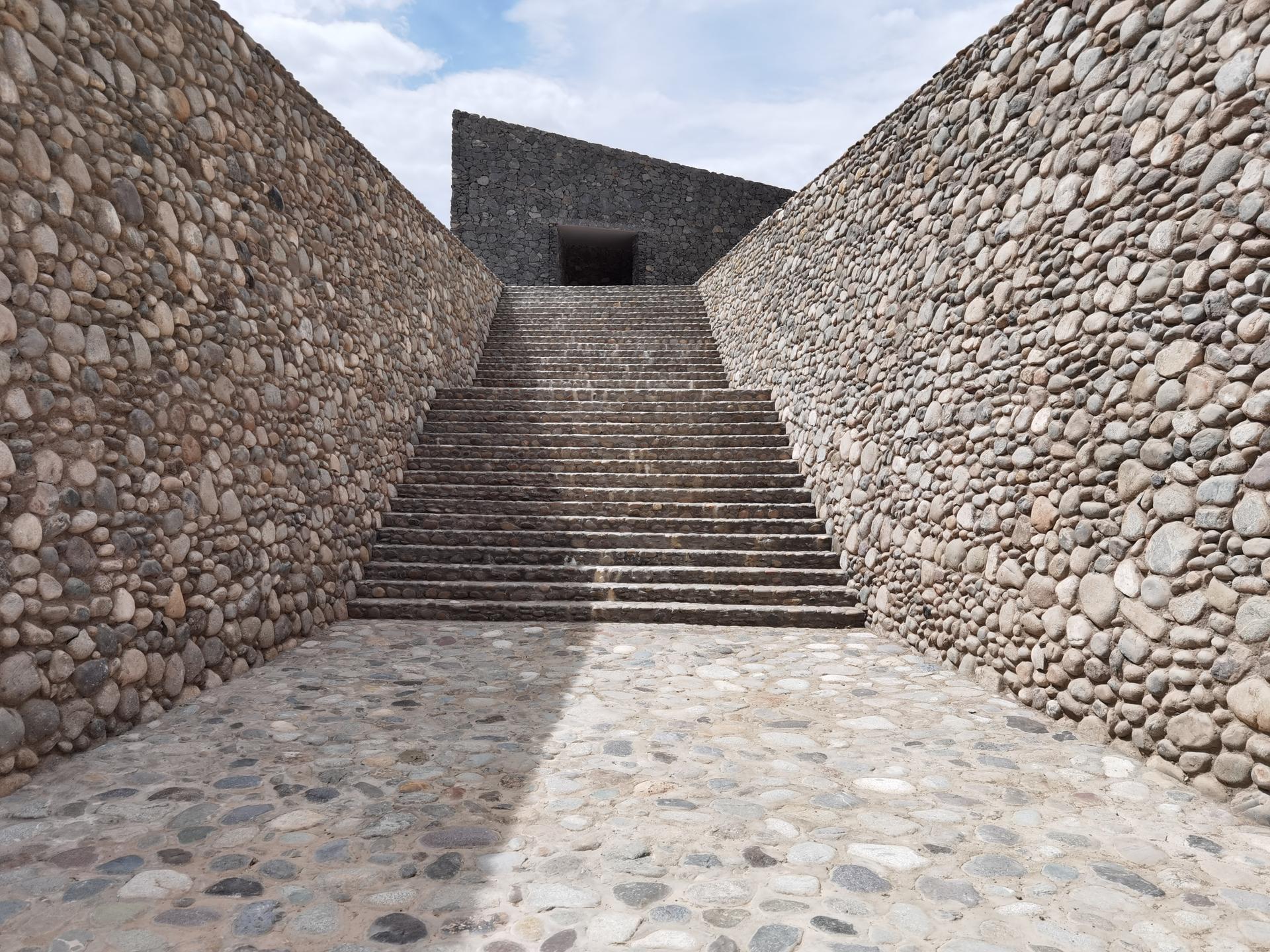 HIDE, A Link between Mountain and River Embedded in Nature --- Quzika 1865 Winery complex - image 8