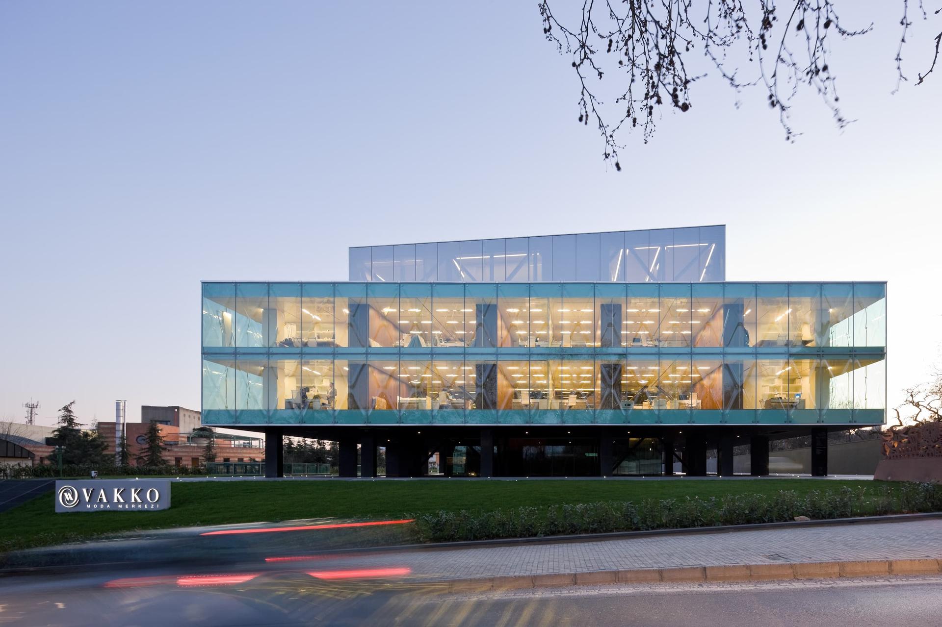 Vakko Fashion Center & Power Media Headquarters - image 15