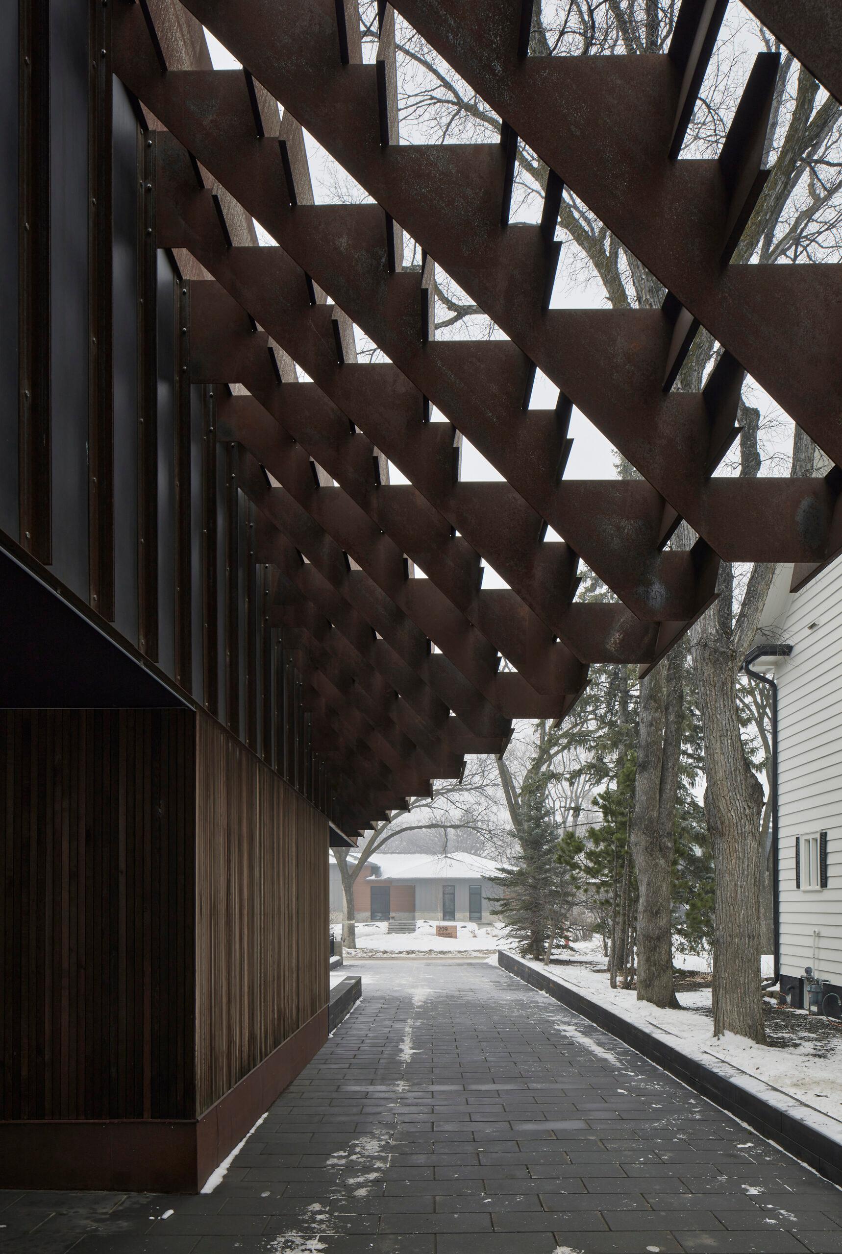 VEIL HOUSE - image 7