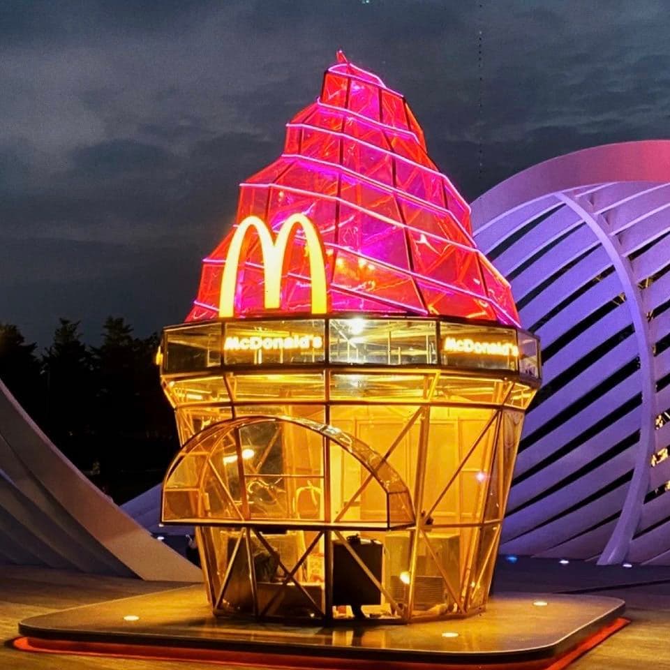 "McDonald's Three Brothers" Pop-up Store - image 6