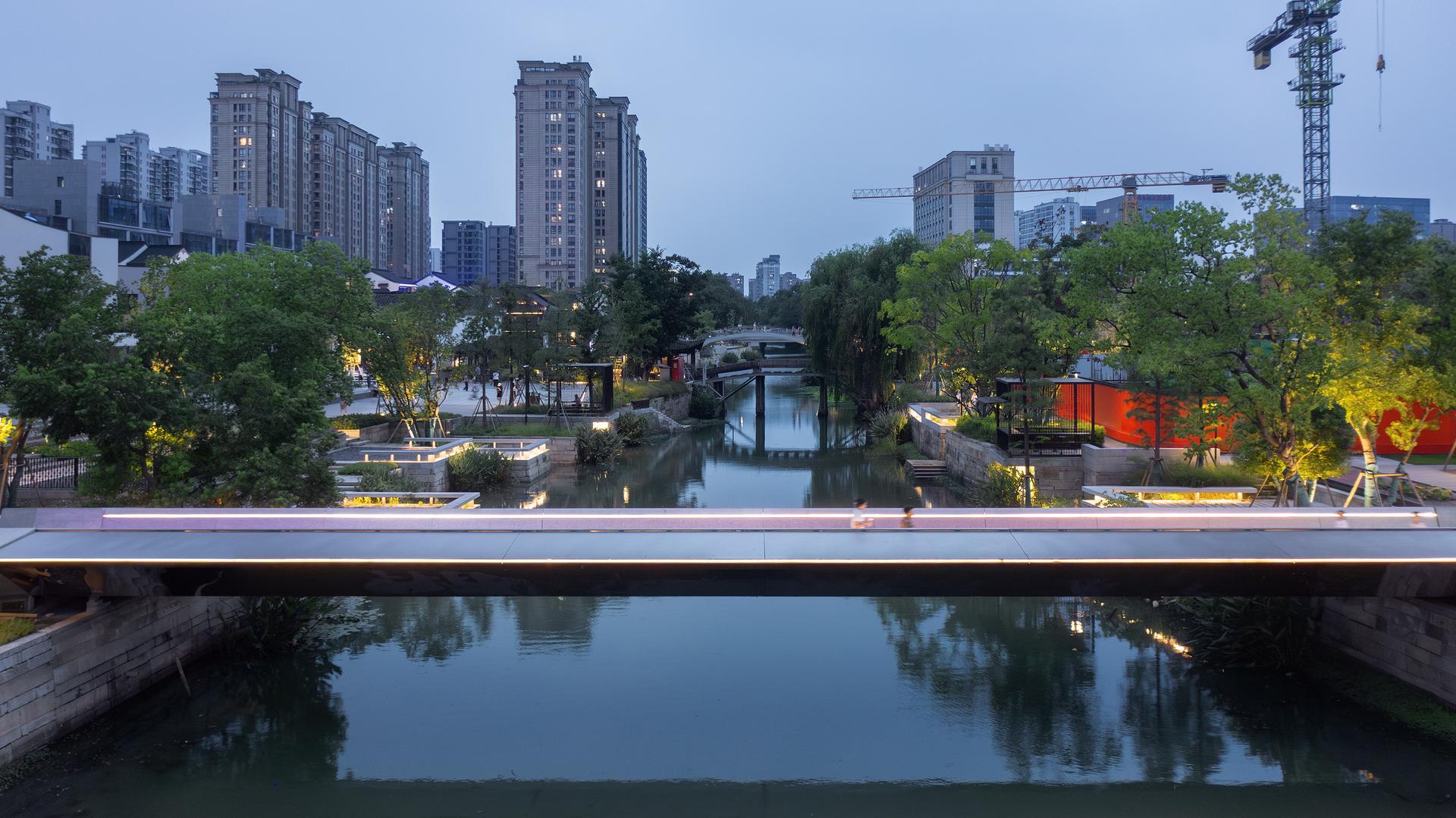 Lying Rainbow (Wohong) and Tranquil Wave (Pingbo) Bridges - image 8