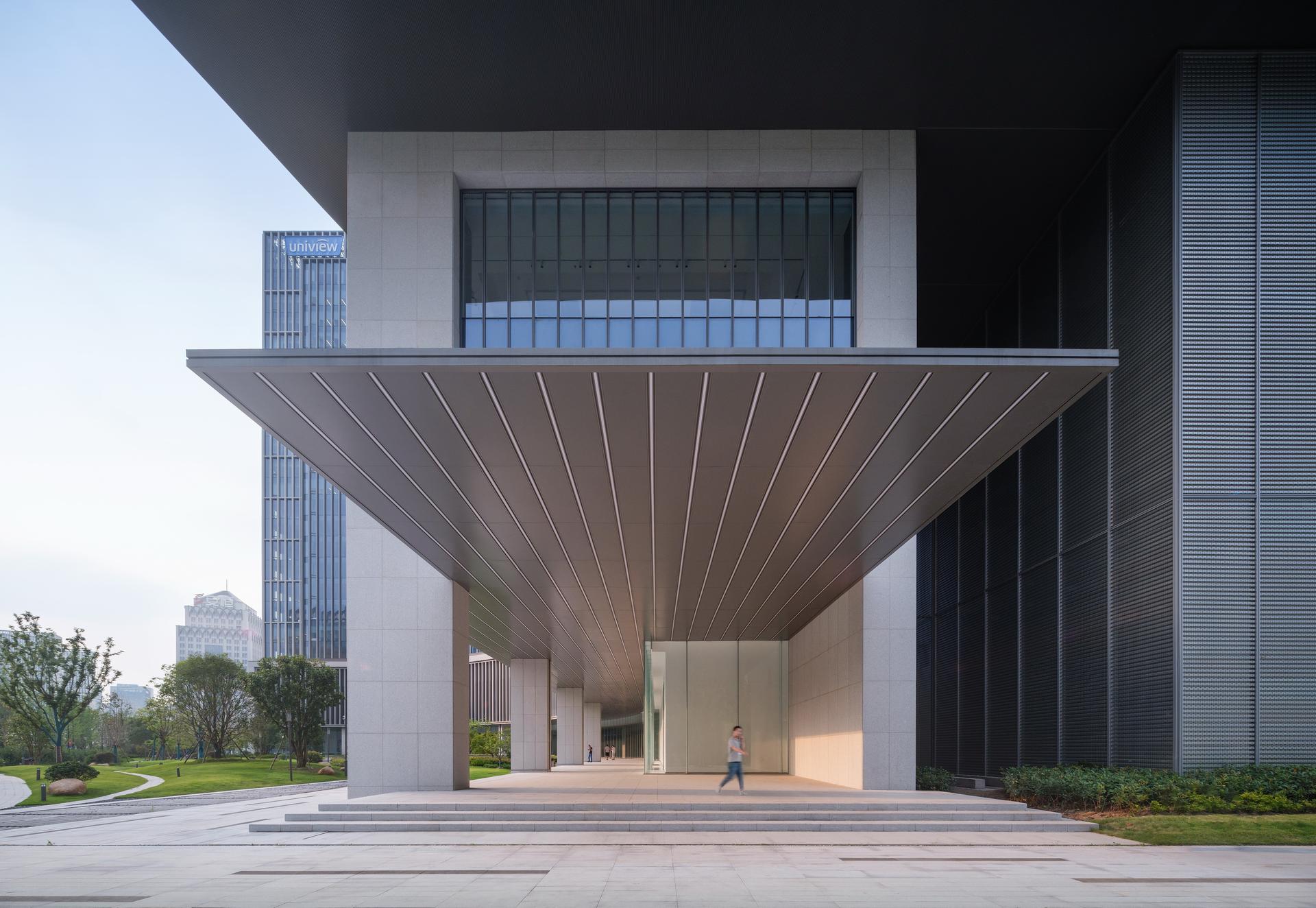 Uniview Headquarters - image 5