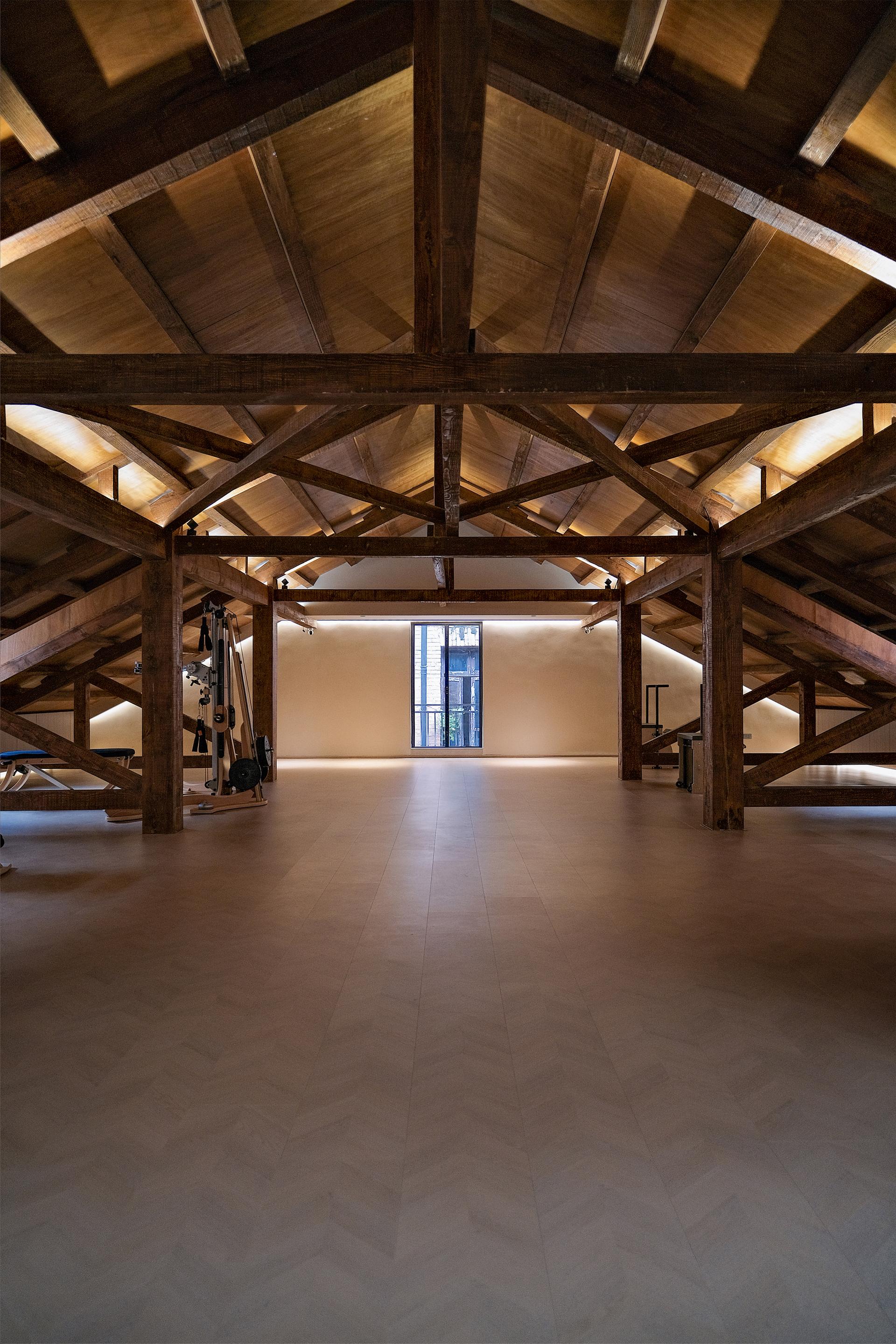 ARCH ARCH Gyrotonic Art Space - image 15