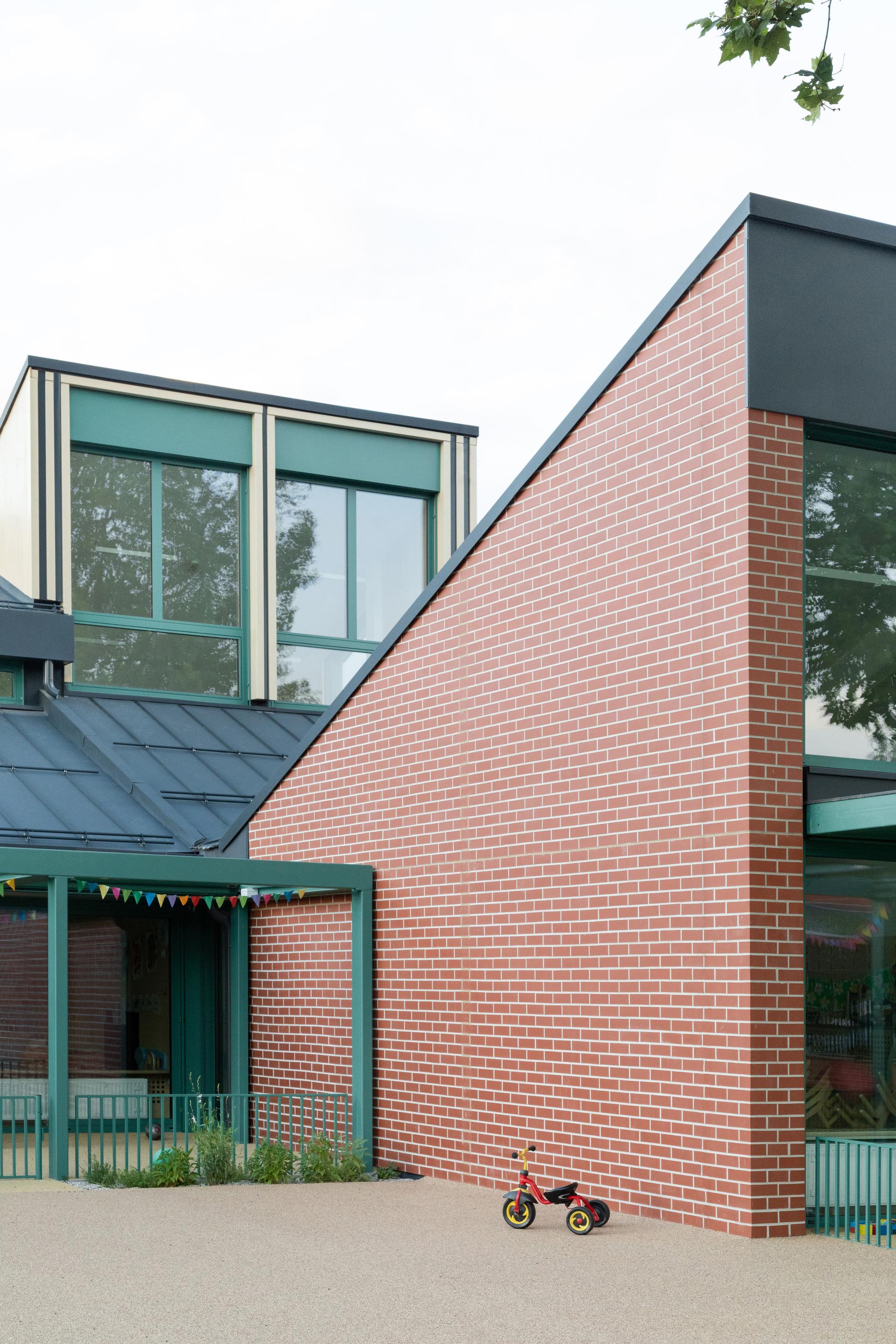 Comprehensive renovation and extension of the Kindergarten, Učenjak unit - image 12
